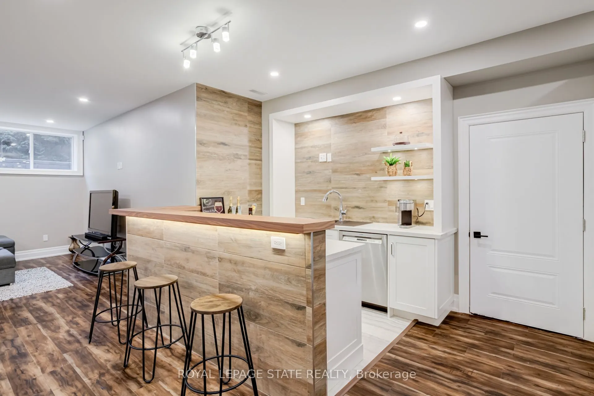 126 McGregor Crescent