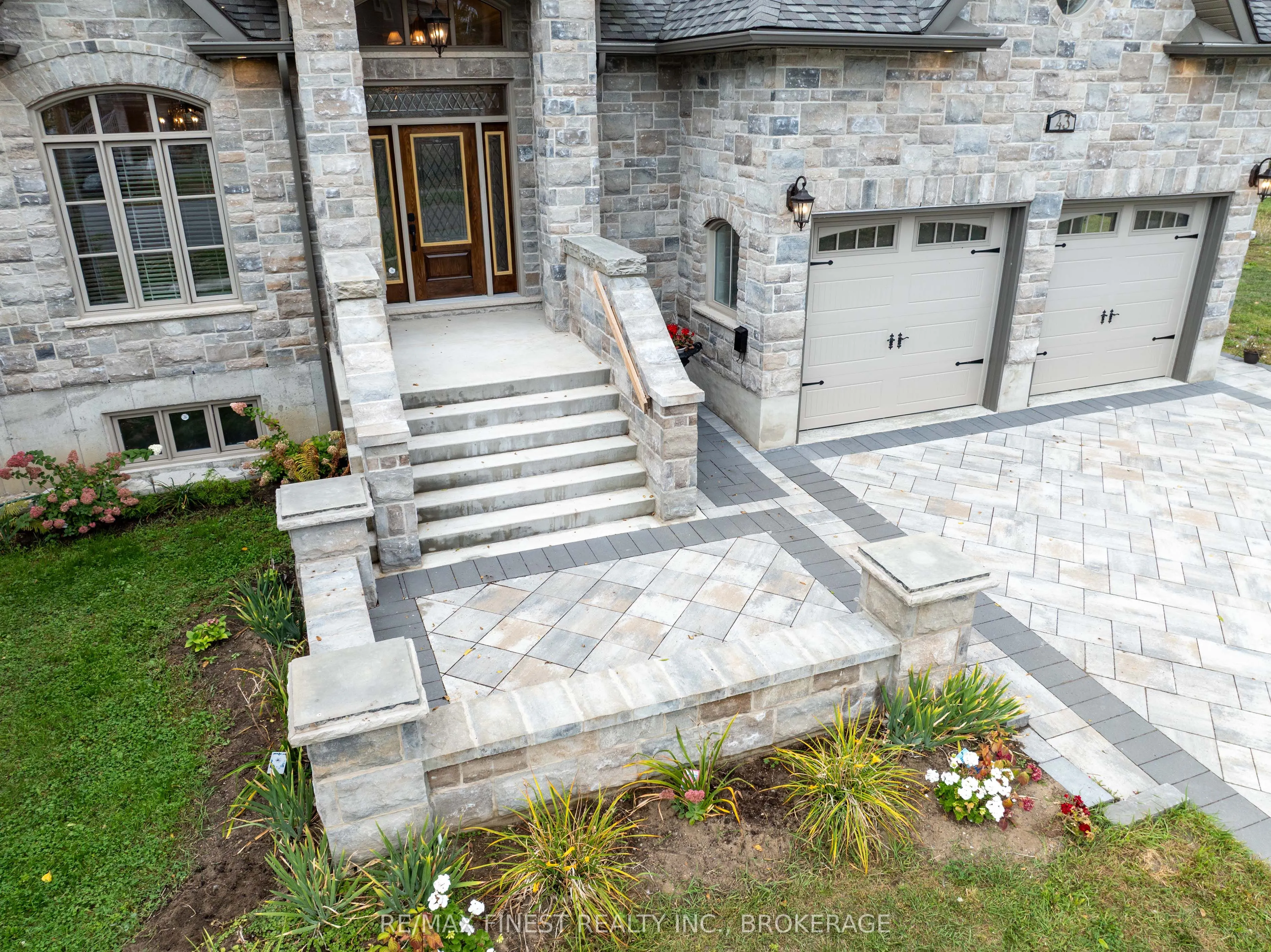 43 Crerar Boulevard