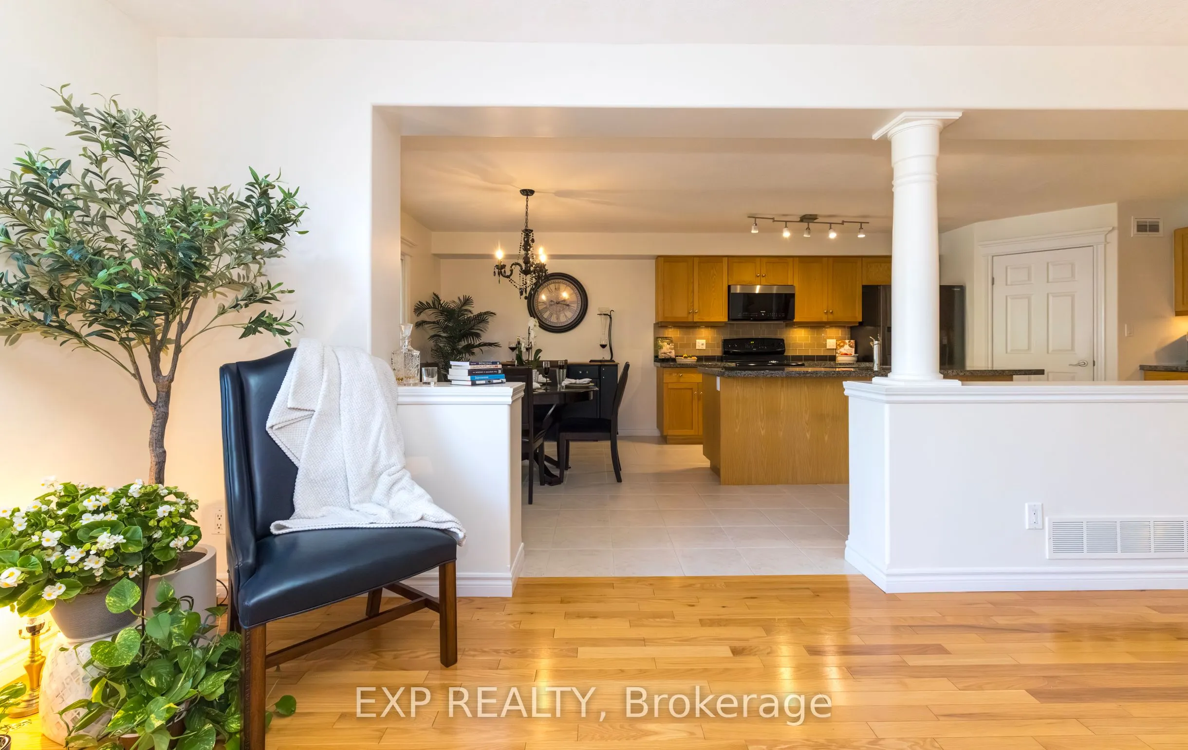 105 Hampson Crescent