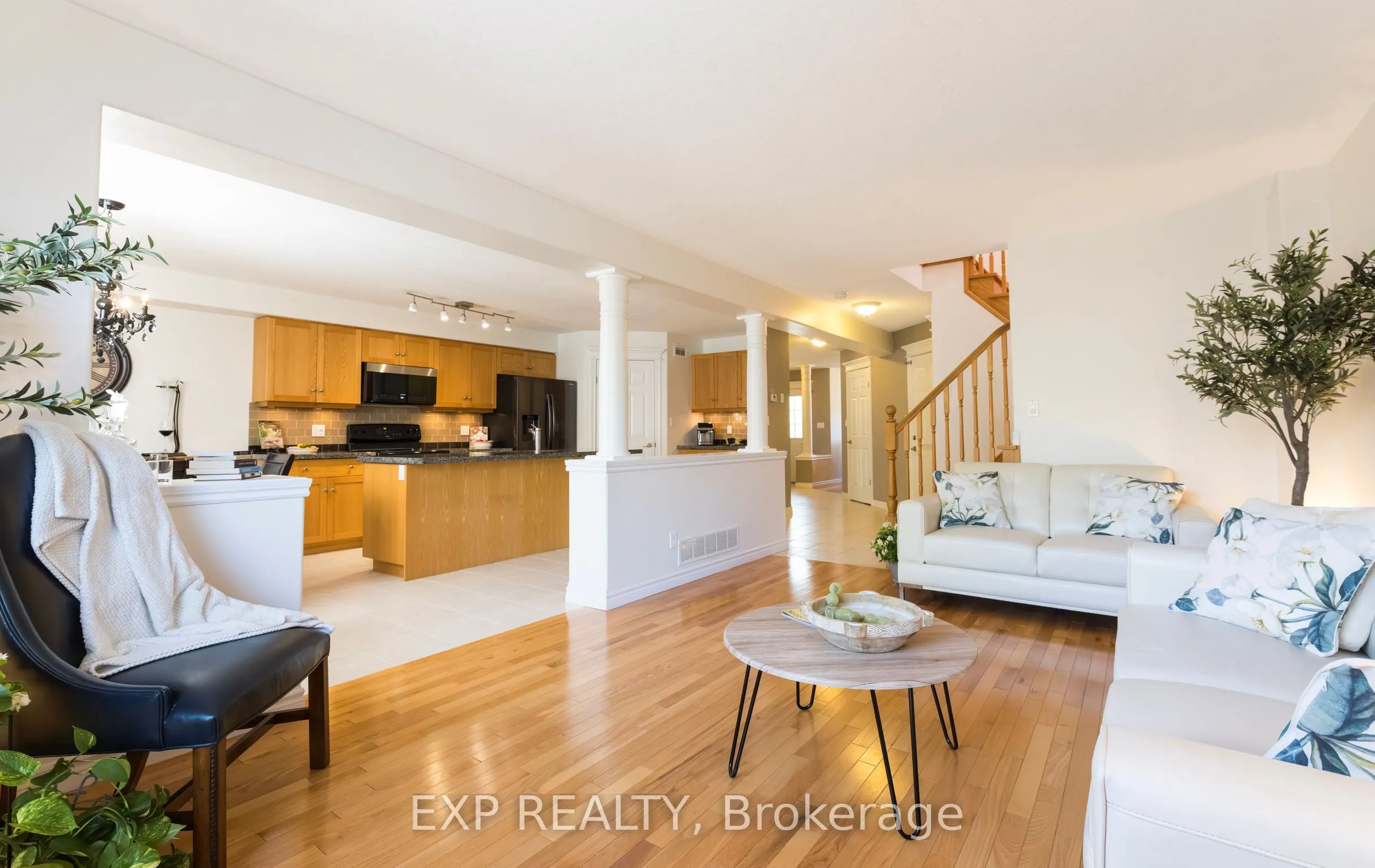 105 Hampson Crescent
