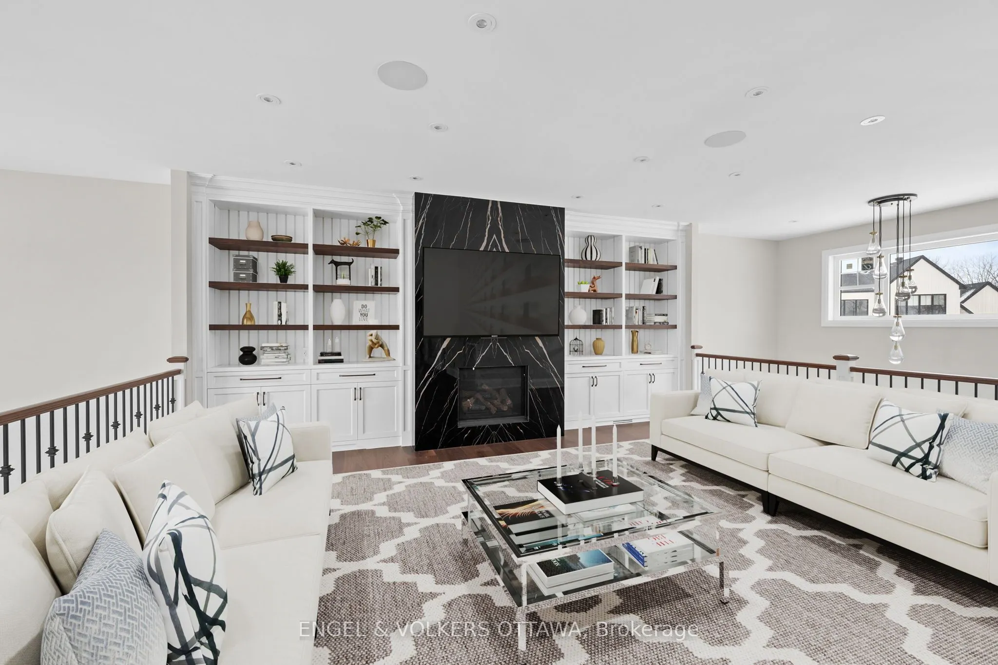 432 Ashbee Court
