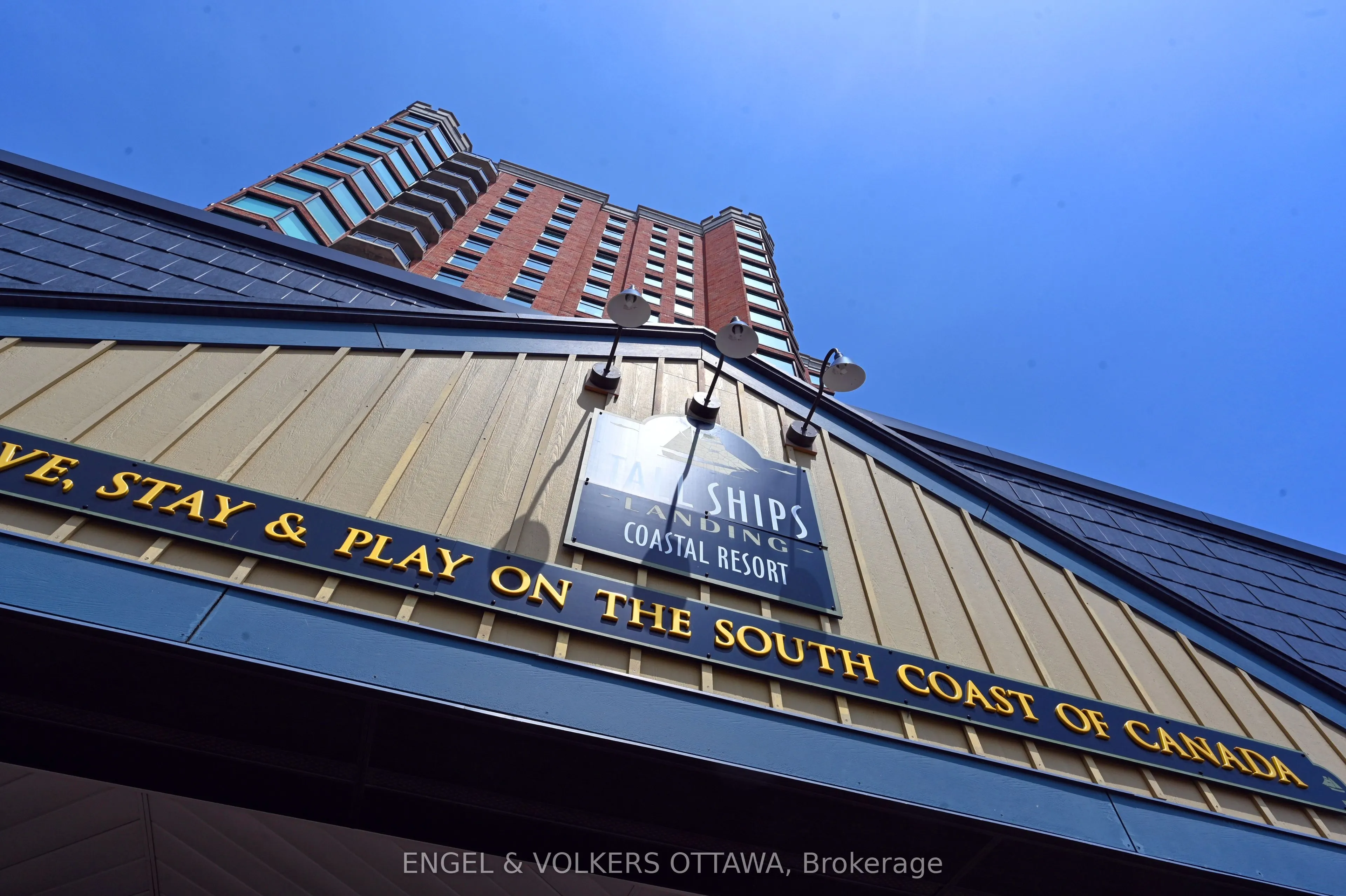 15 St Andrew Street #1802