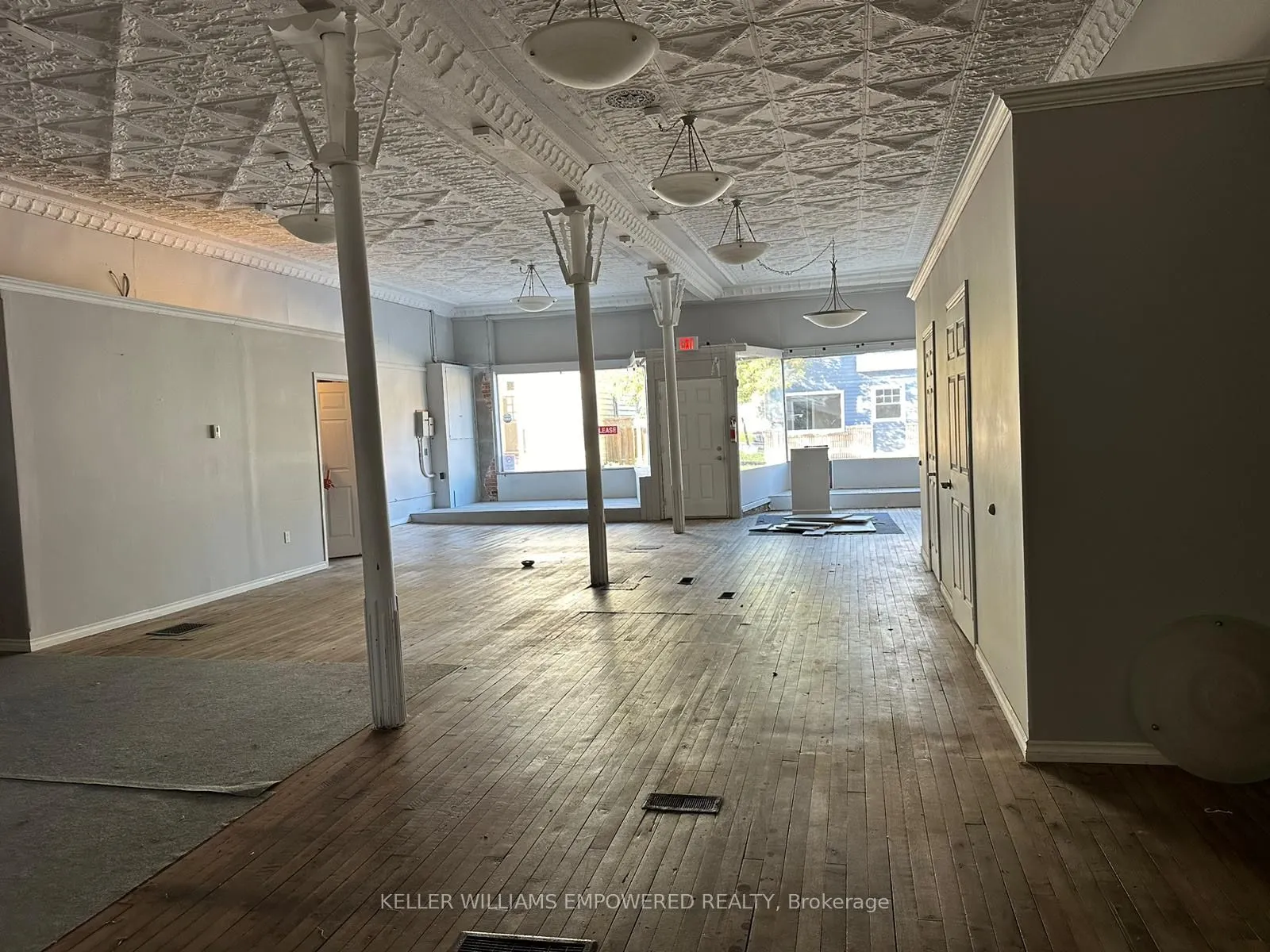 3 George Street W