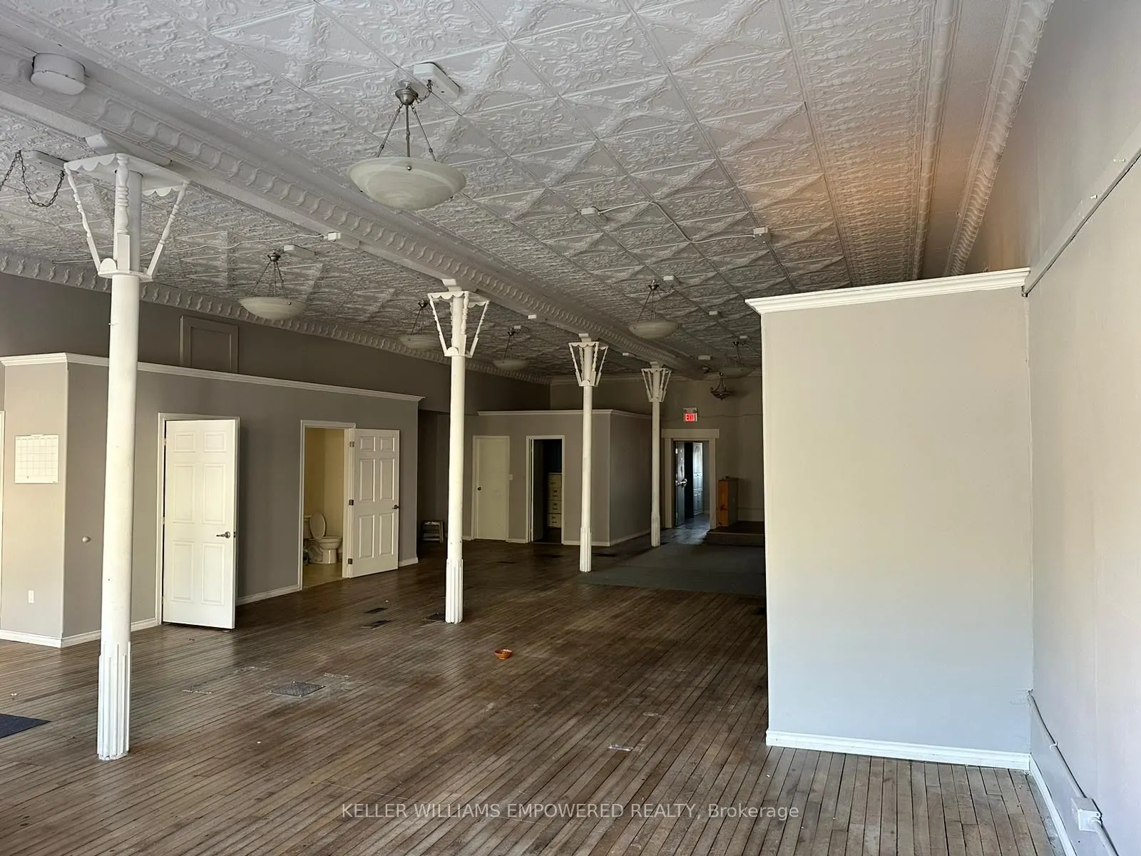 3 George Street W