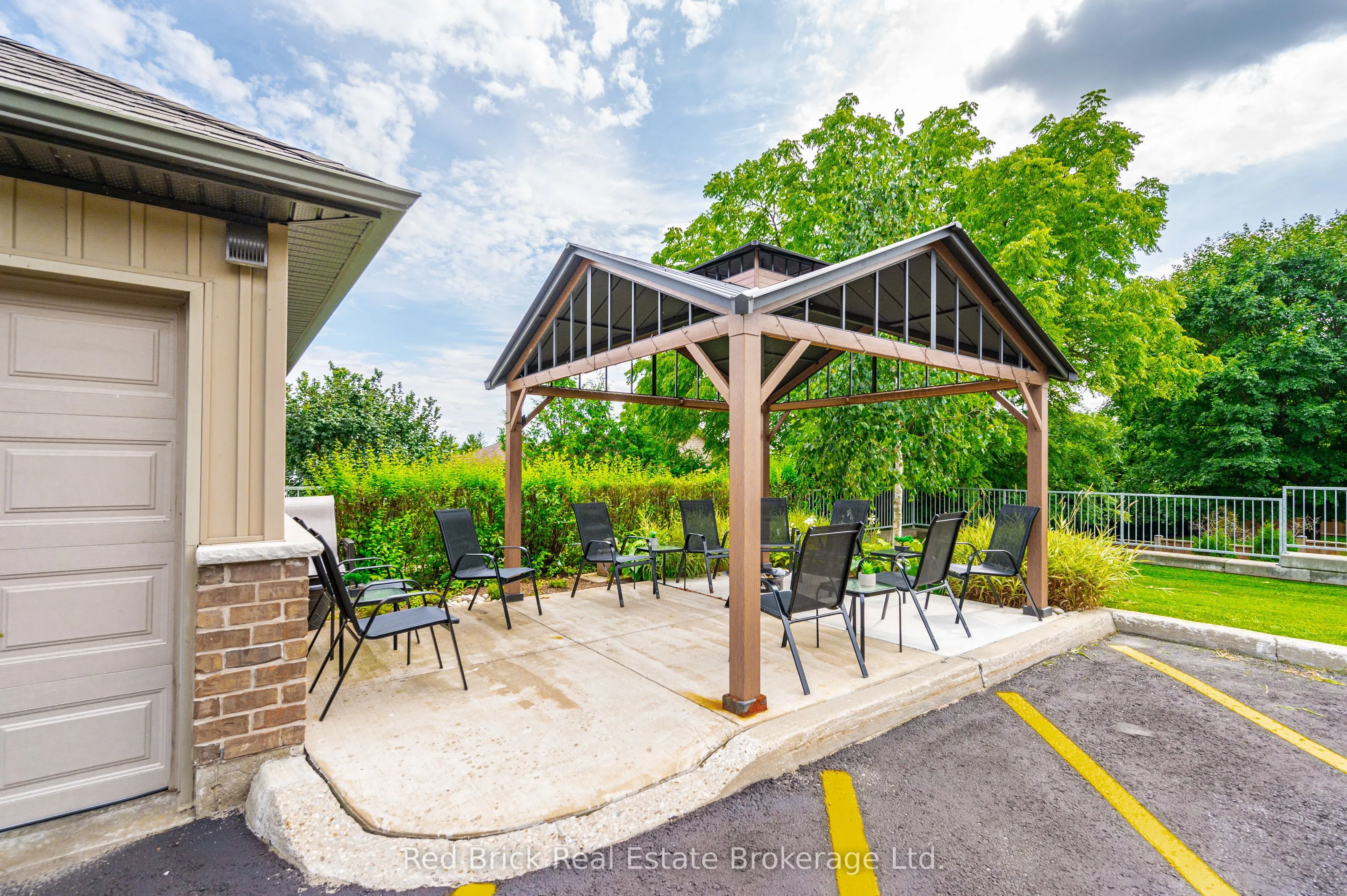 6492 GERRIE Road #207
