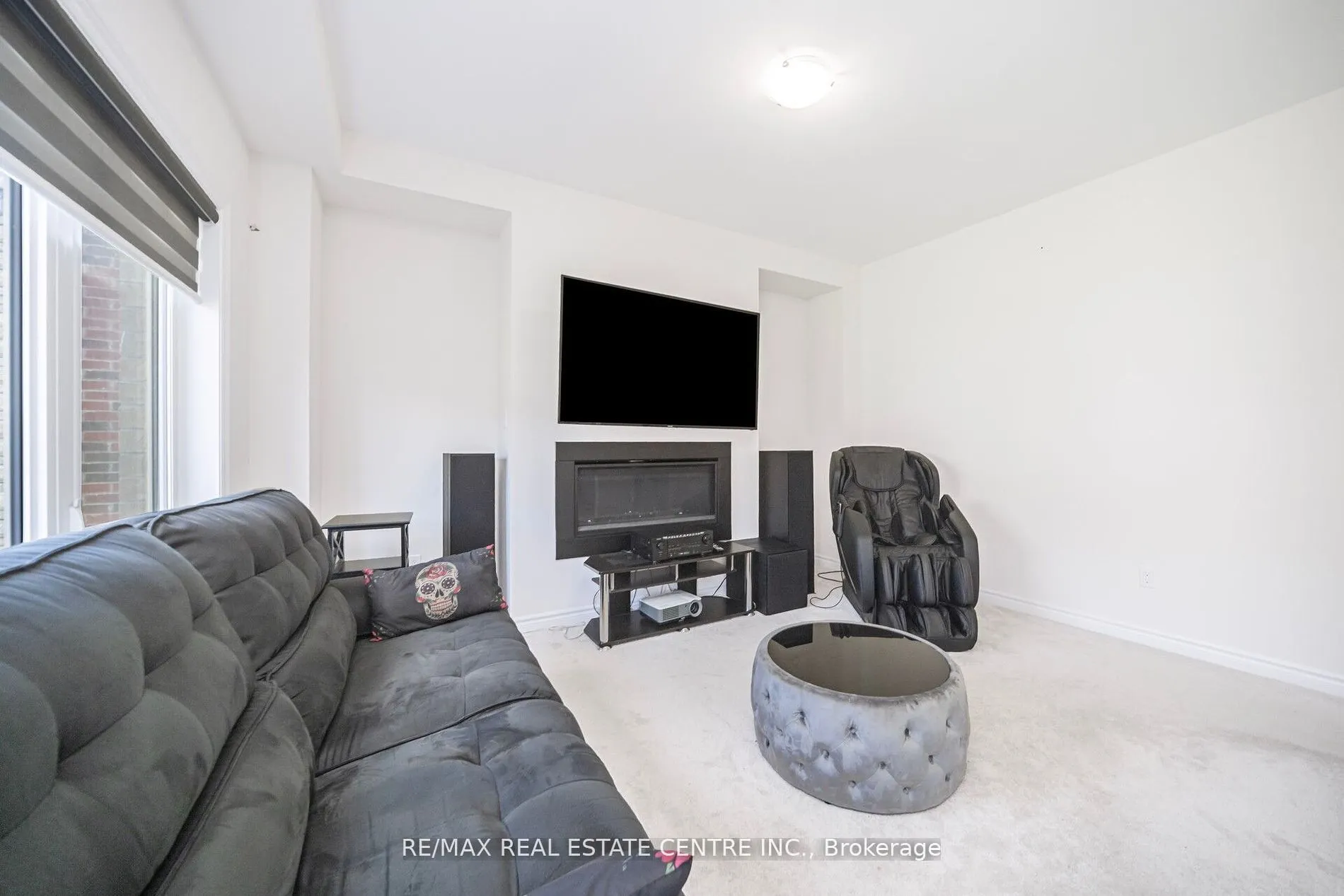 16 Flagg Avenue