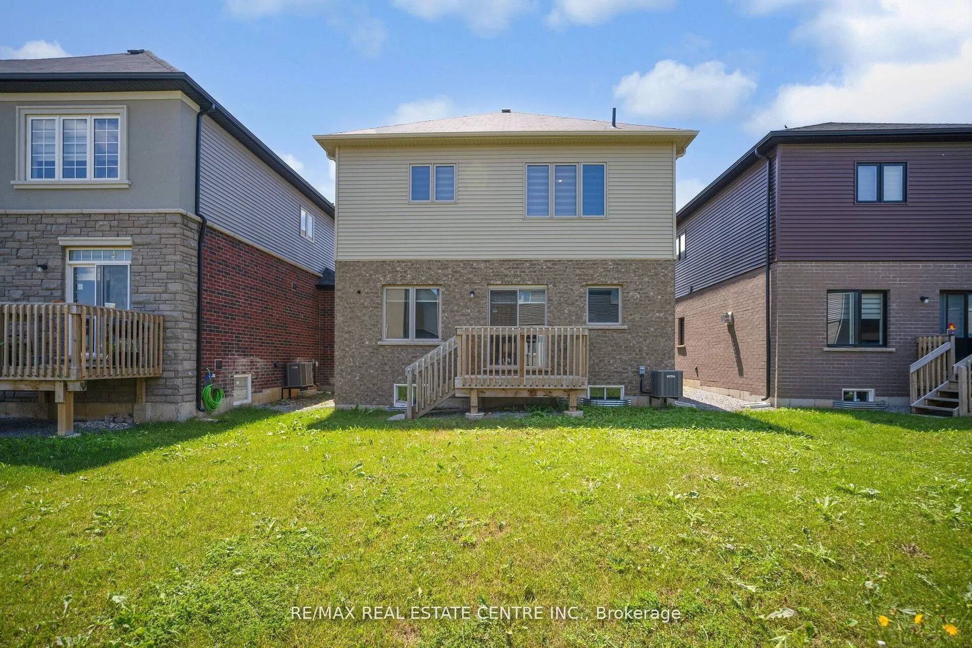 16 Flagg Avenue