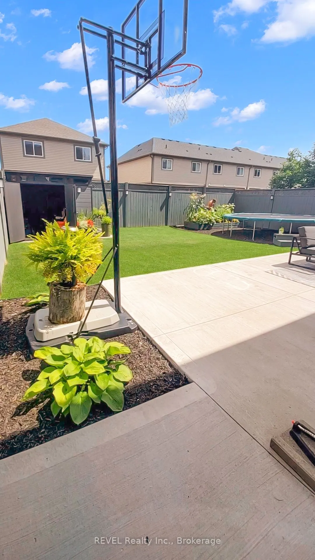 8 Elderberry Road