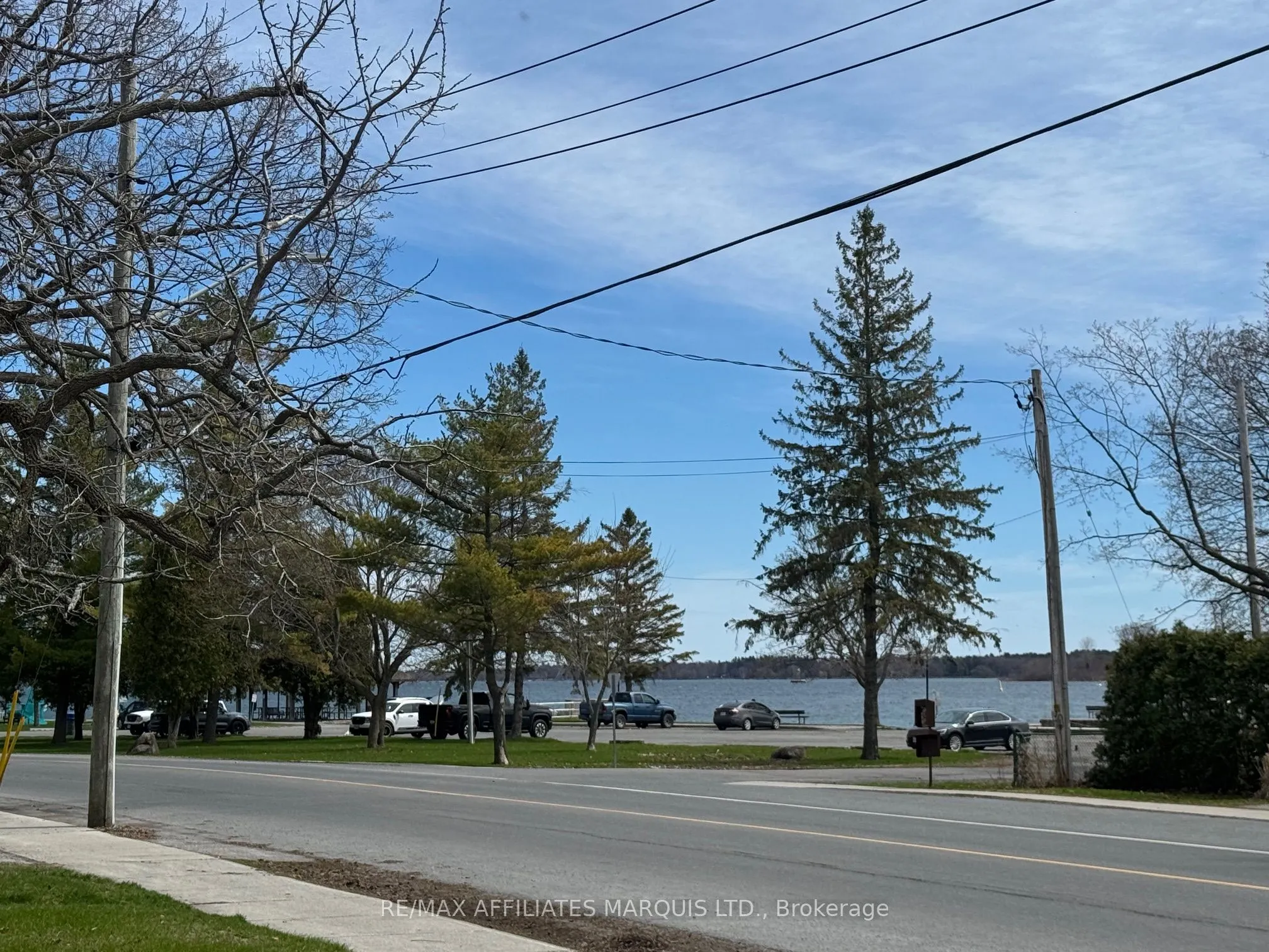 16 Lakeshore Drive
