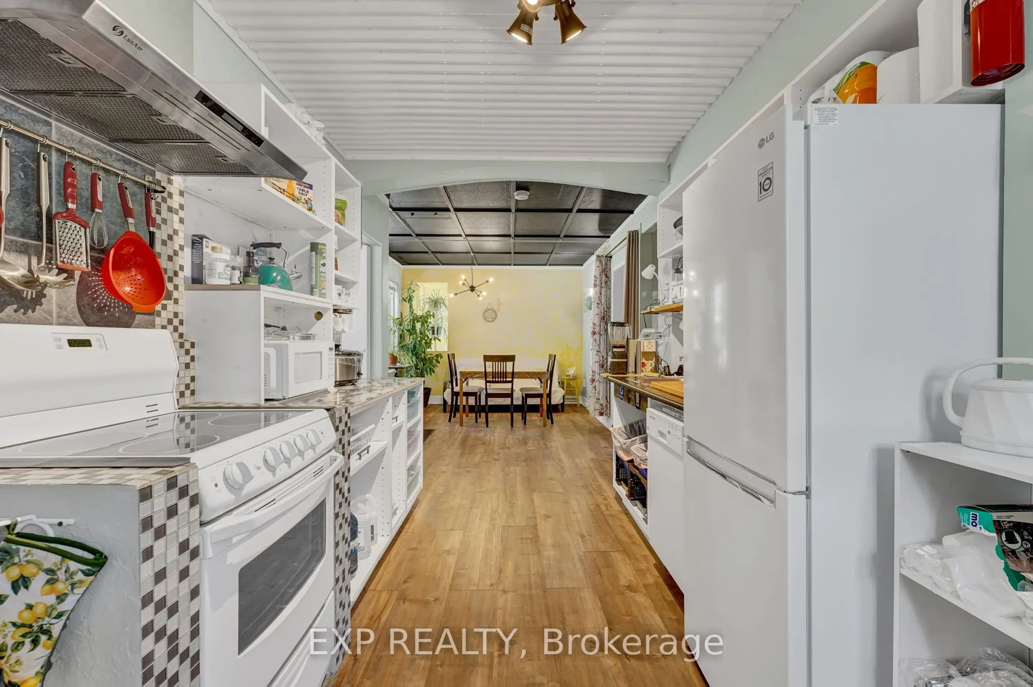 82 Kehl Street