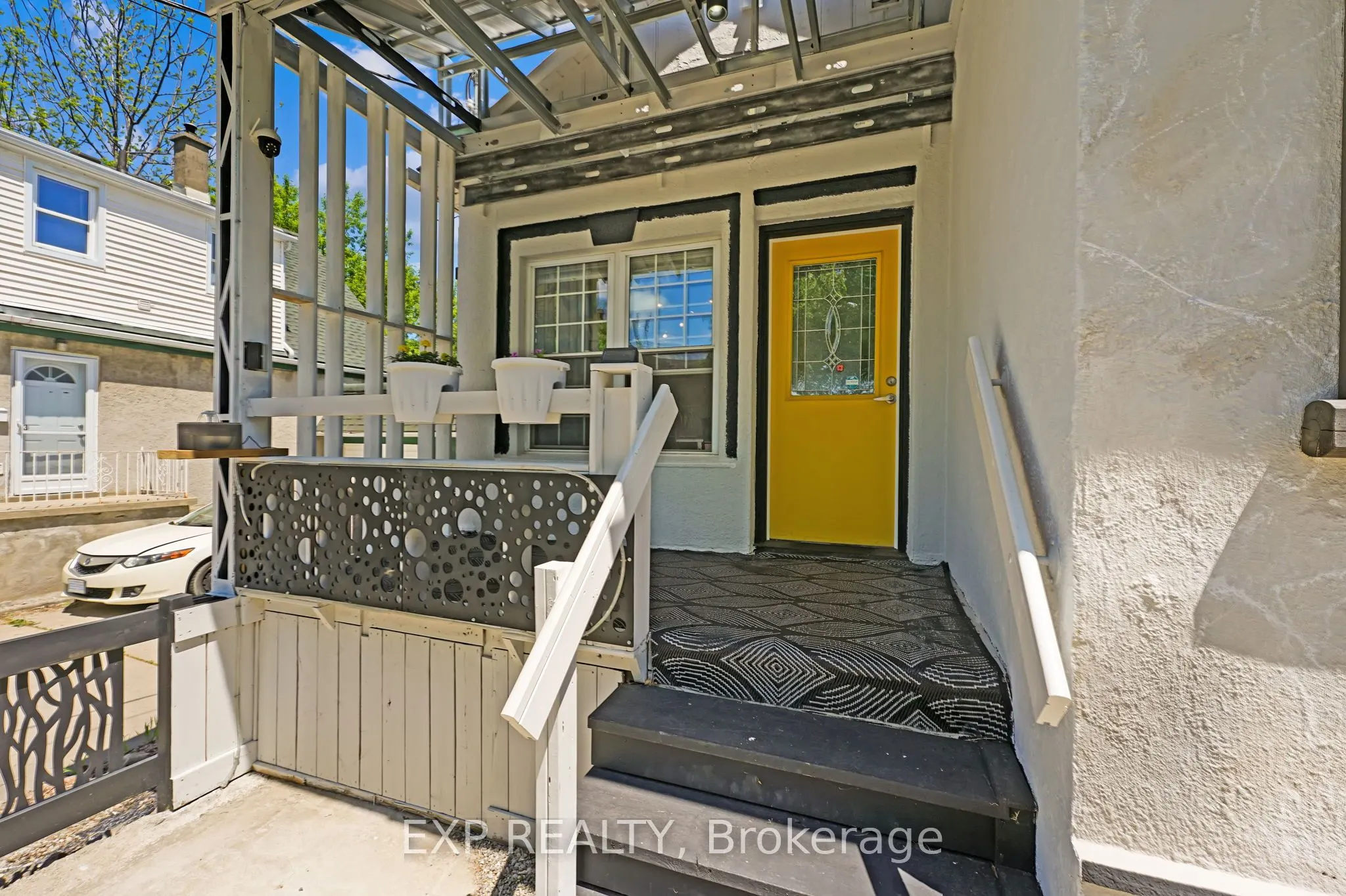 82 Kehl Street