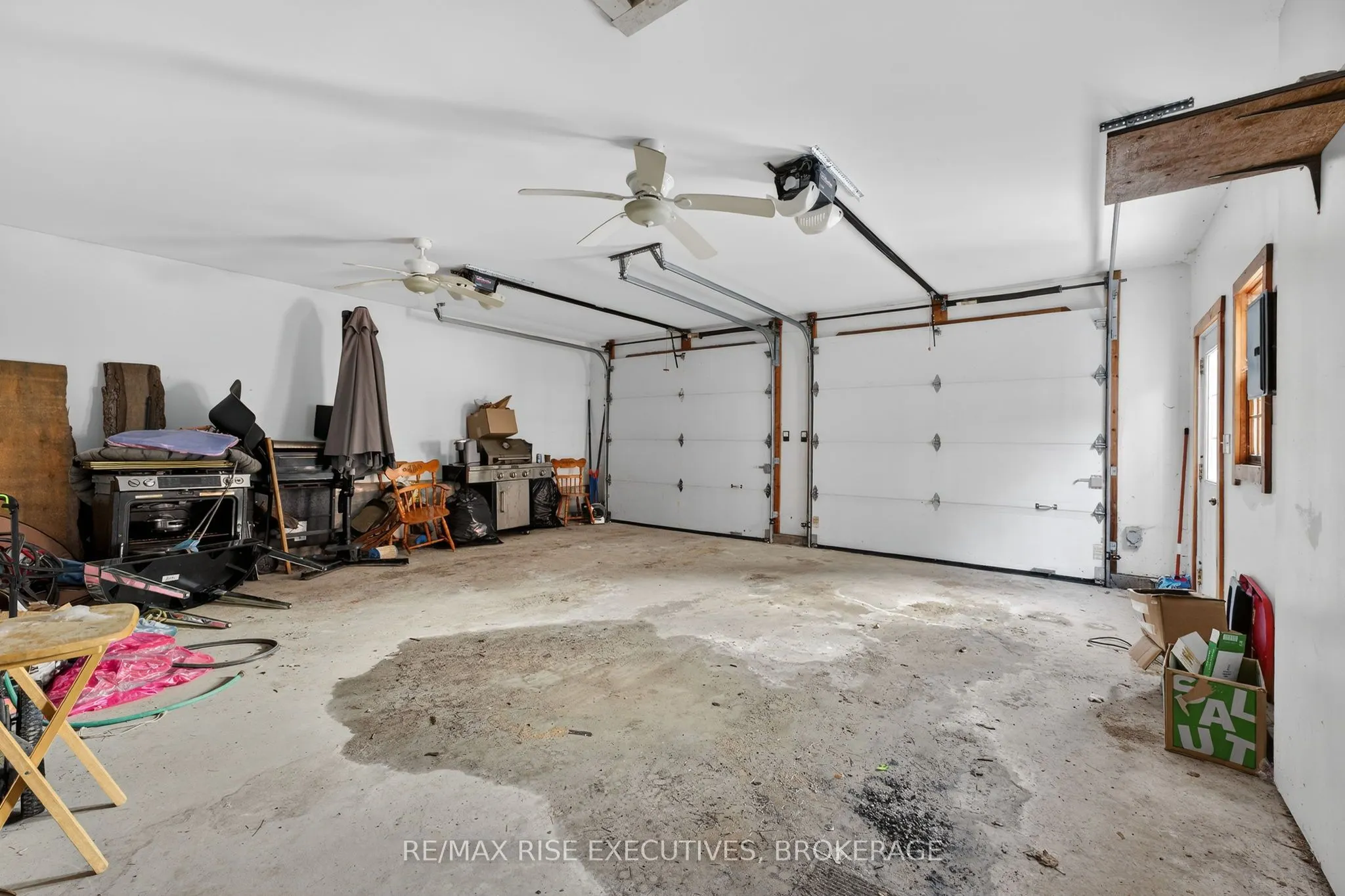 1093B Two Loon Lane