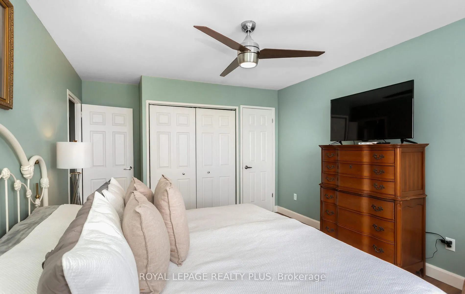 15 Towering Heights Boulevard #1204