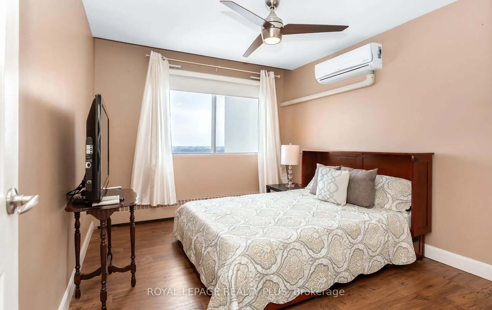 15 Towering Heights Boulevard #1204