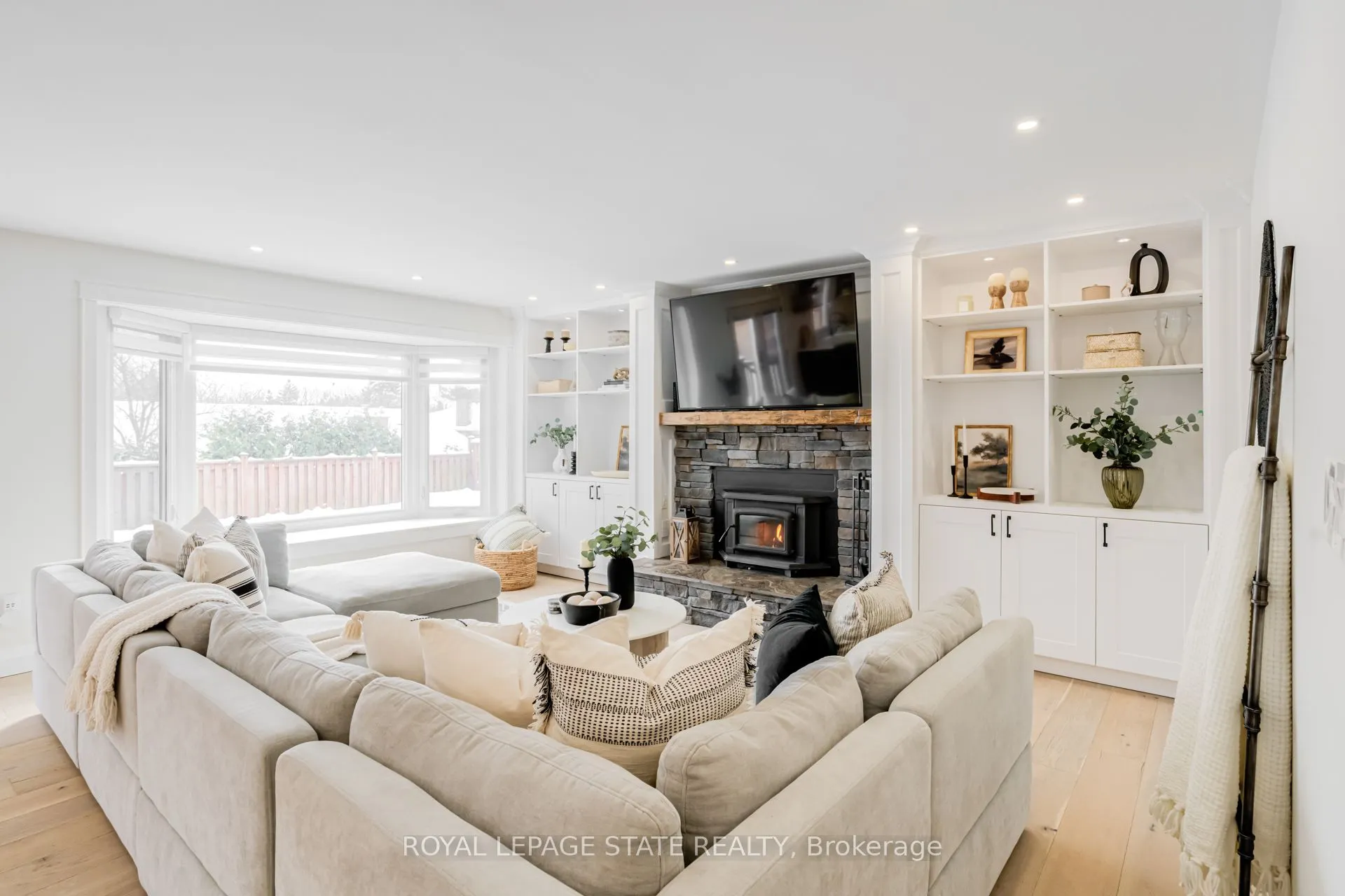 7 Carl Crescent