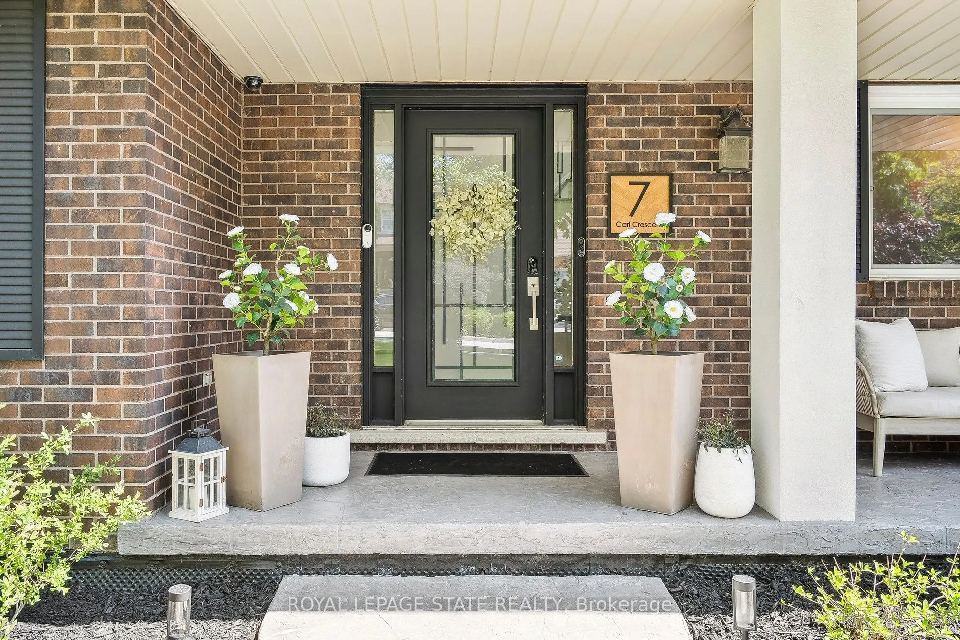 7 Carl Crescent