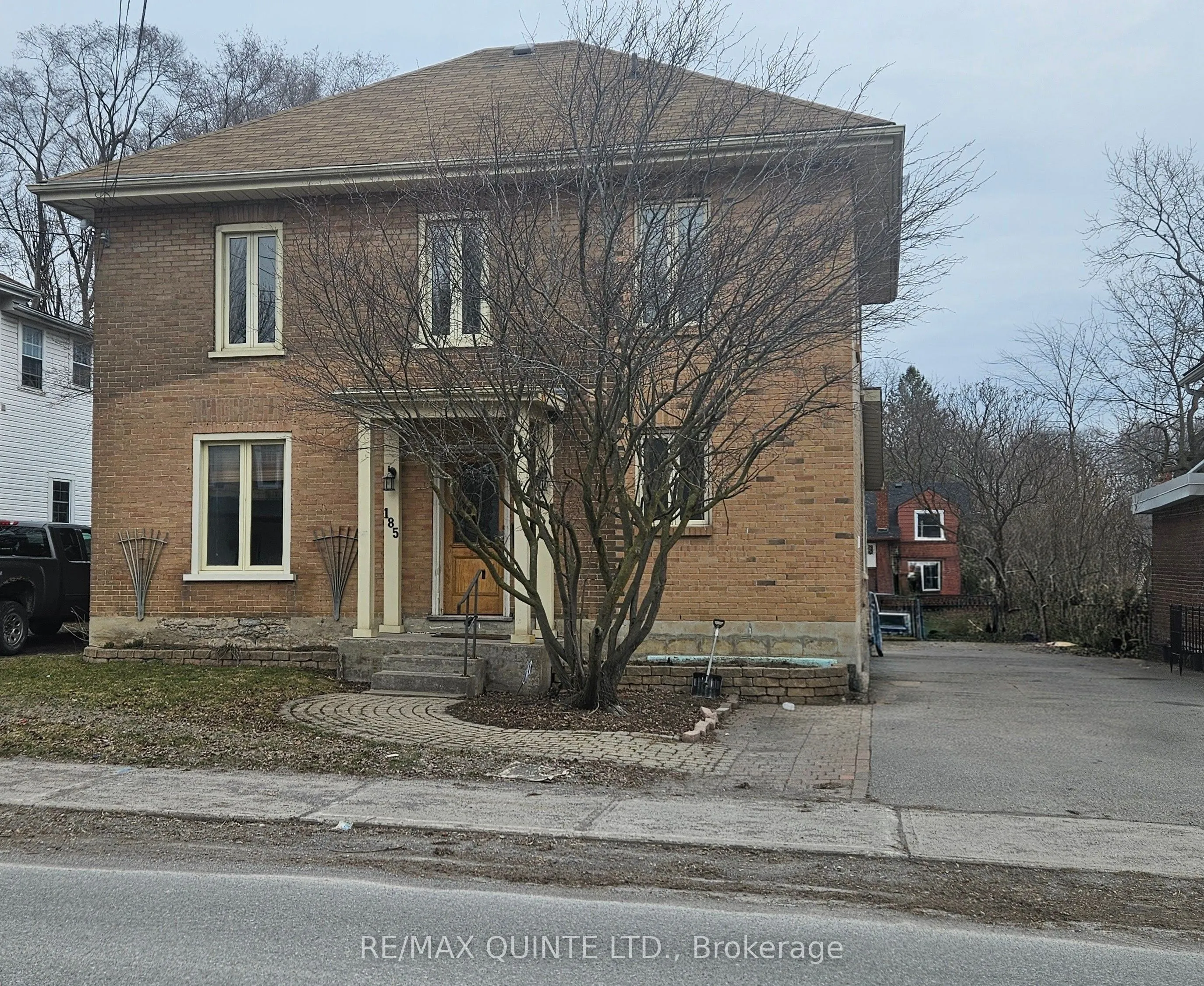 185 Foster Avenue