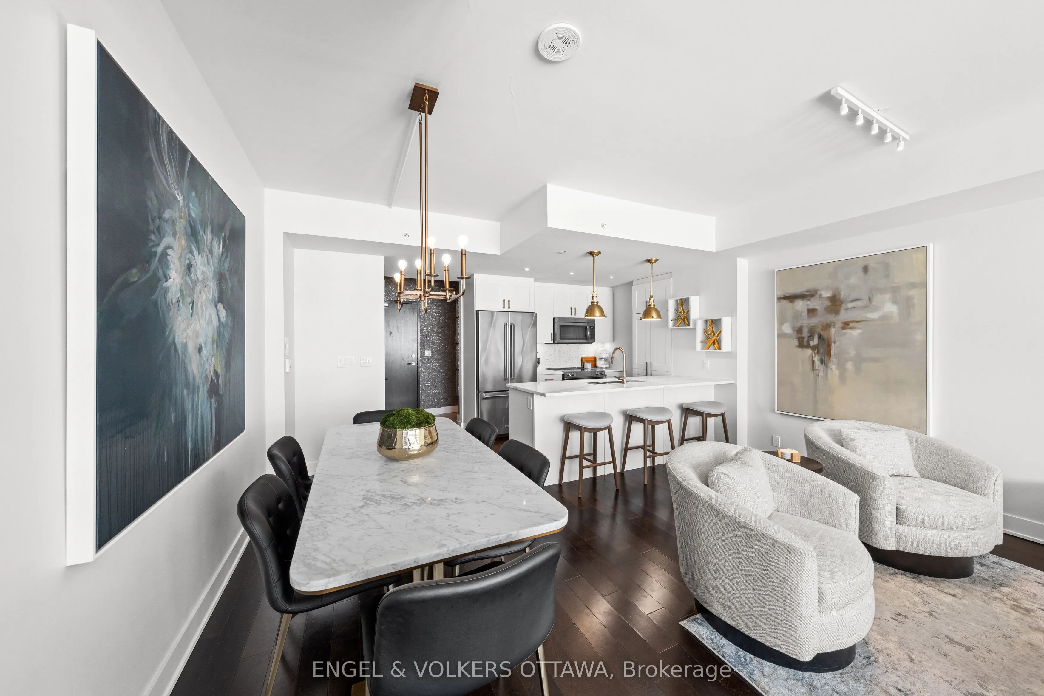 1035 Bank Street #110