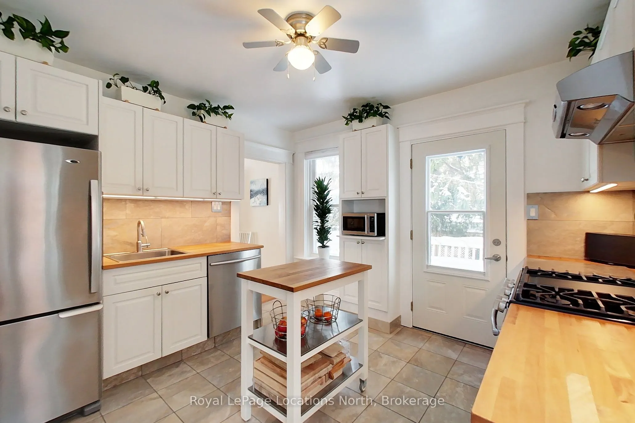 76 Trowbridge Street W