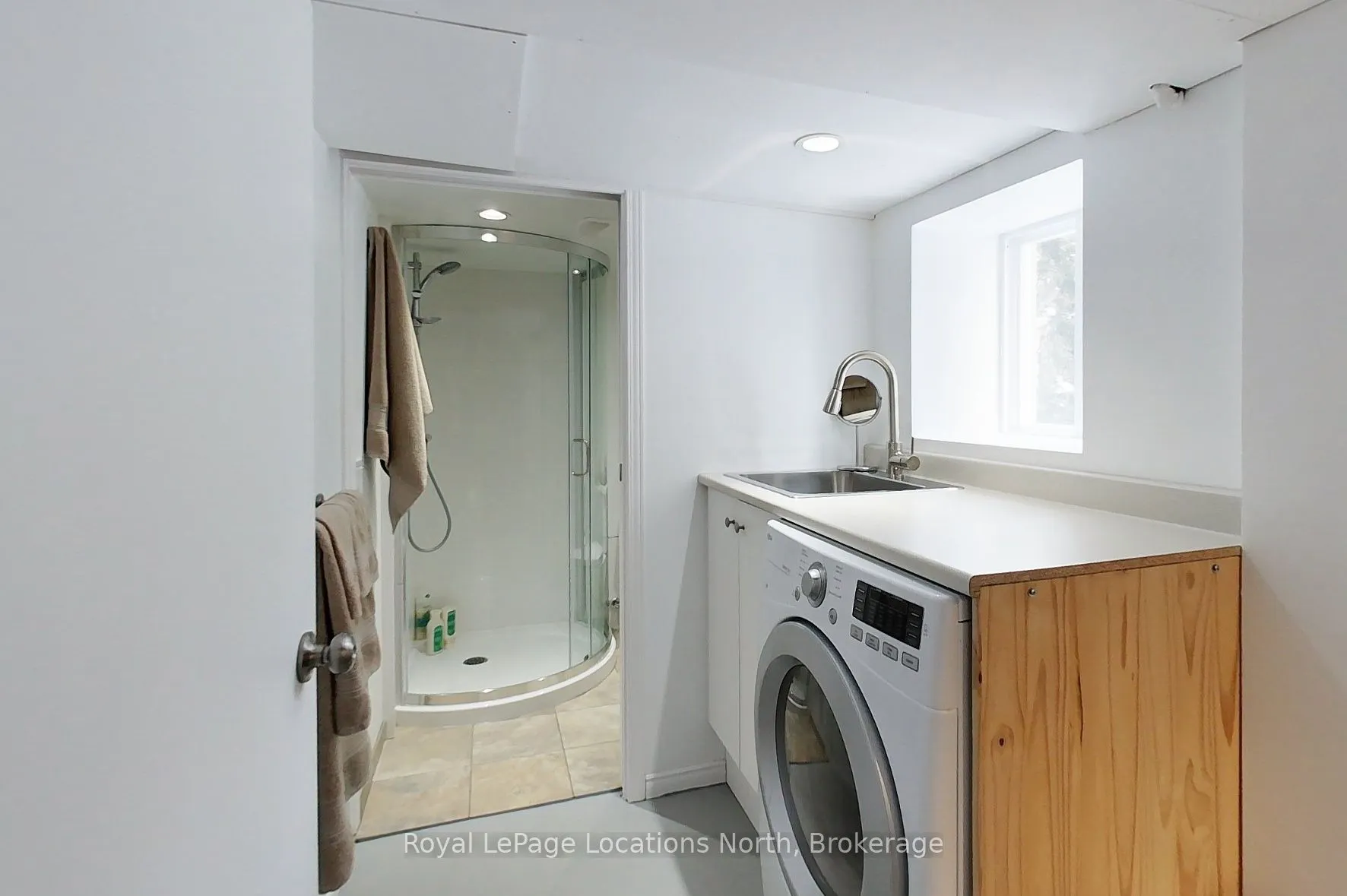 76 Trowbridge Street W