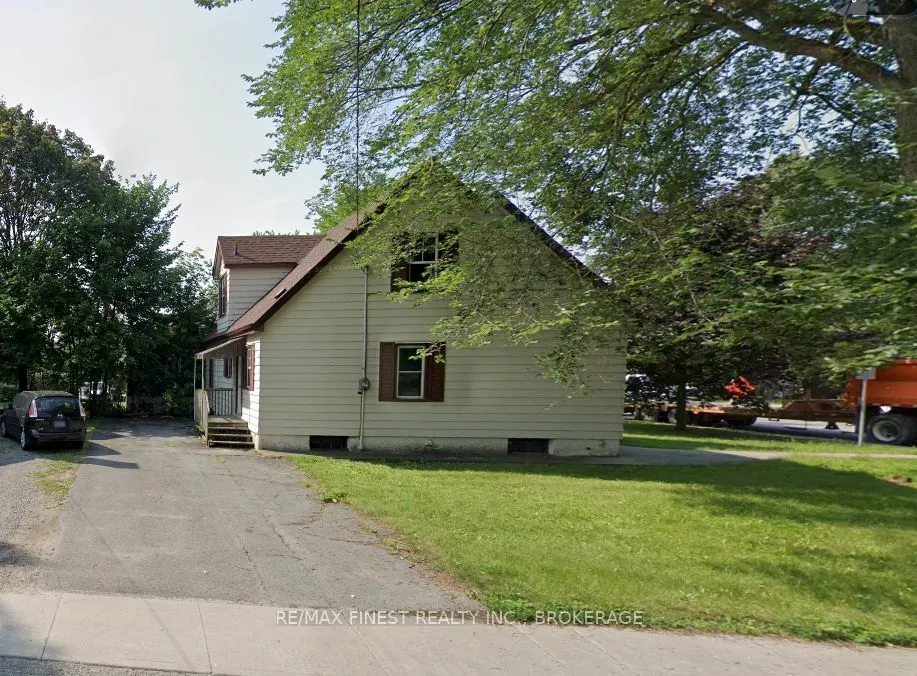 273 College Street