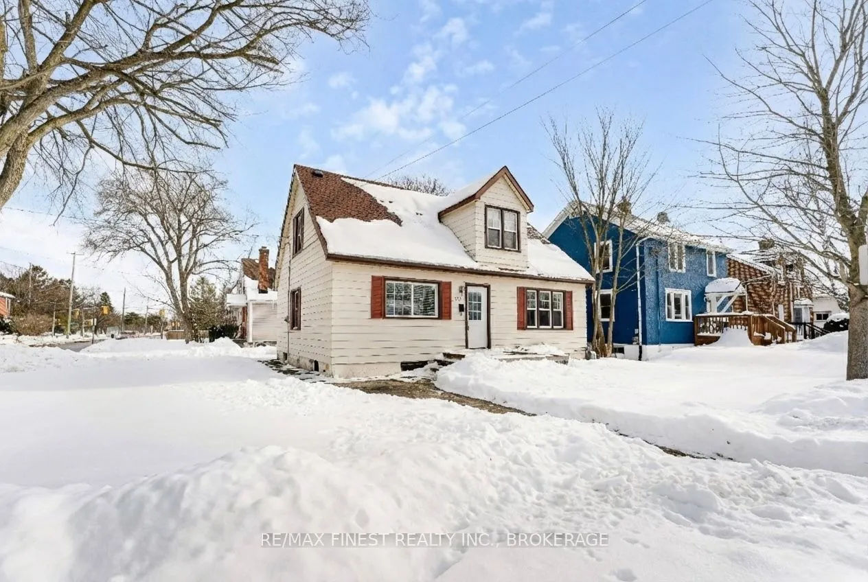273 College Street