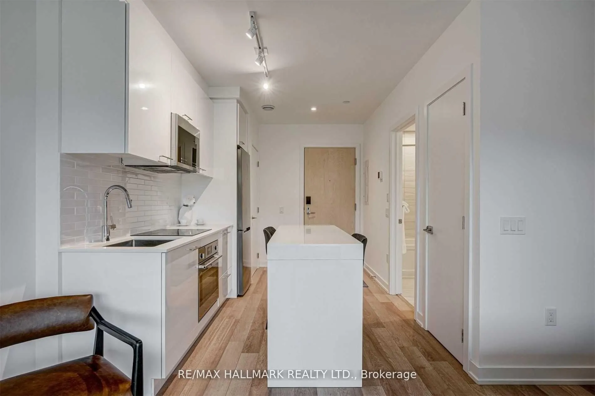 120 Carrick Trail #207