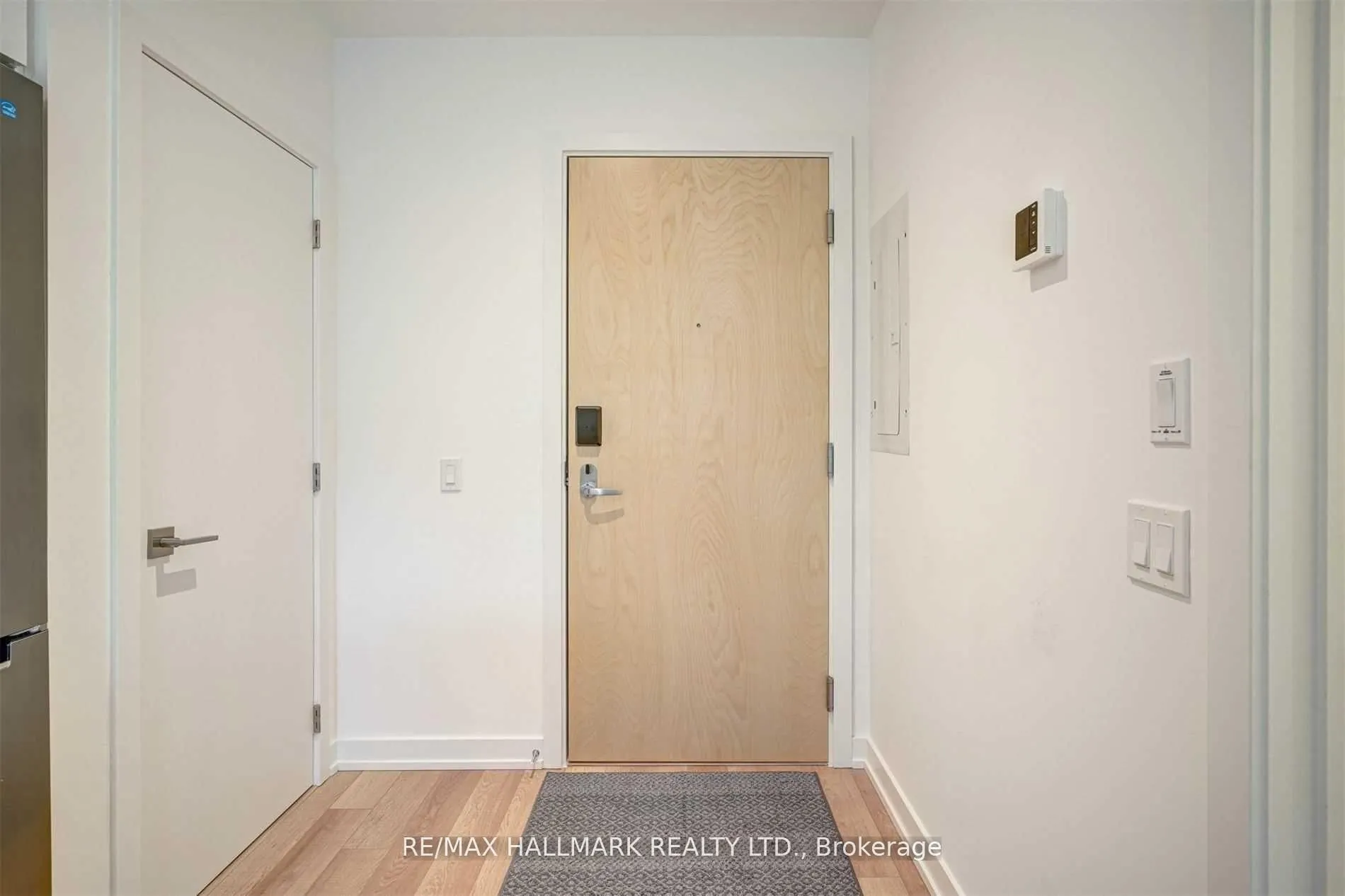 120 Carrick Trail #207
