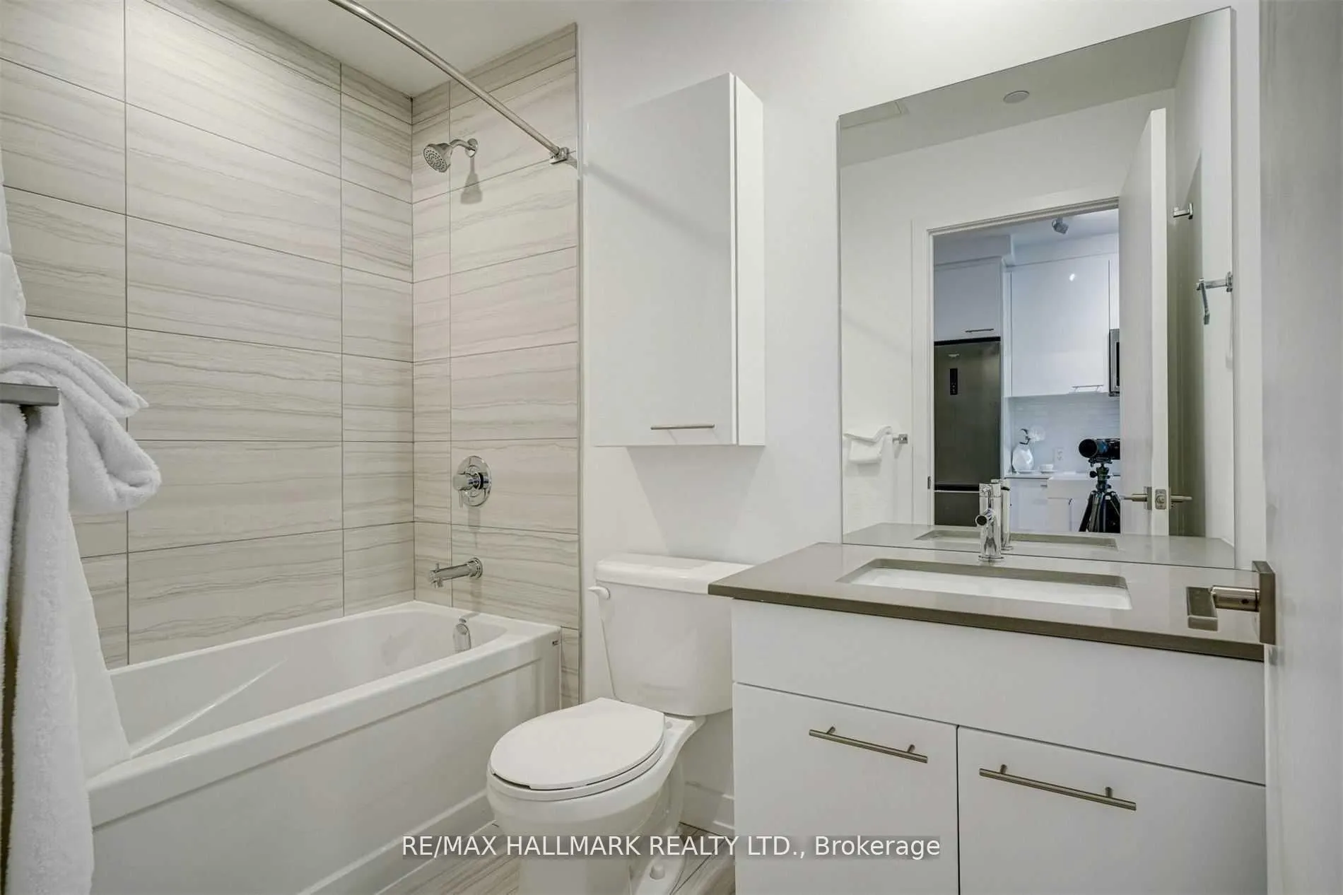 120 Carrick Trail #207