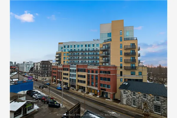 652 Princess Street #415