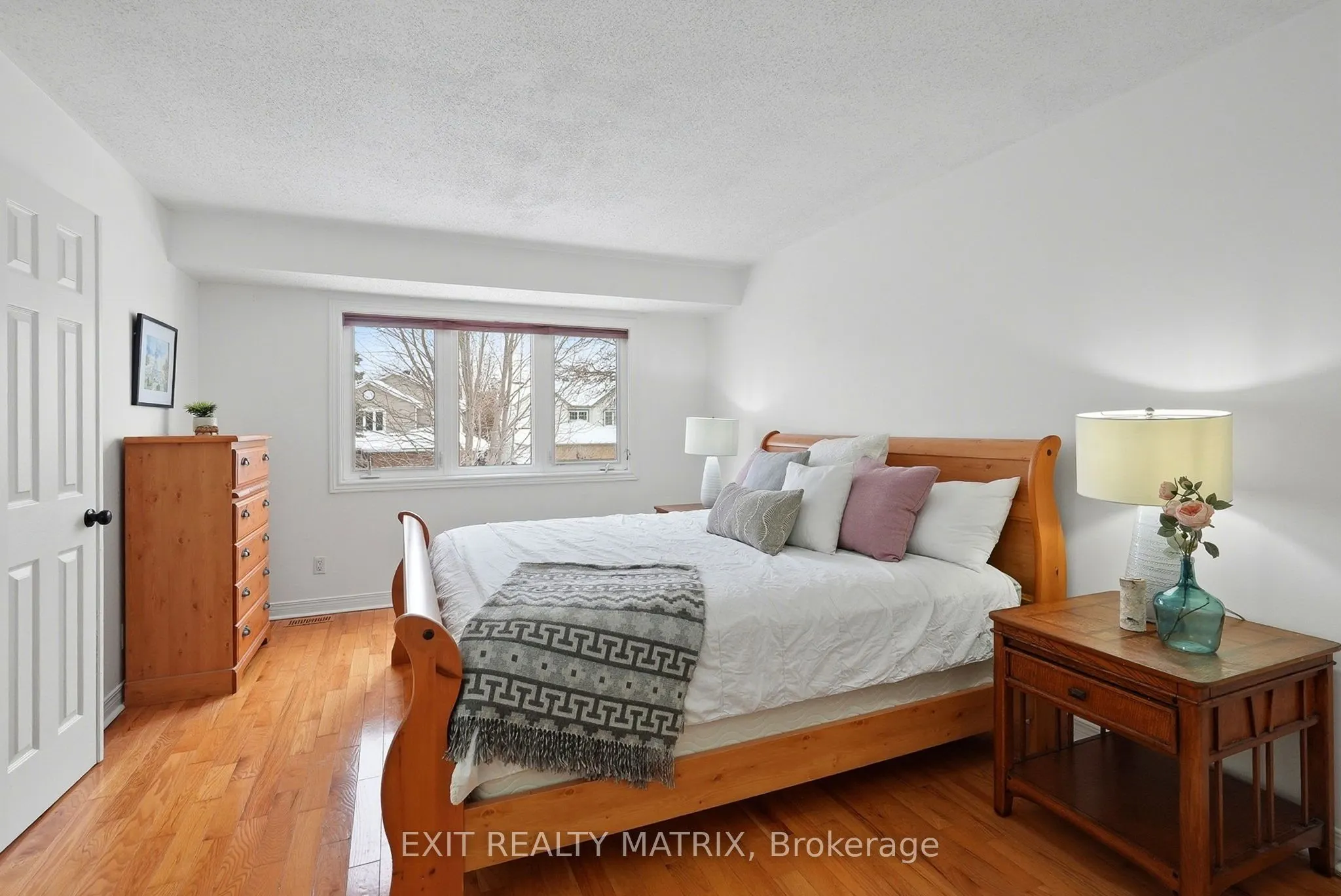 727 Brome Crescent