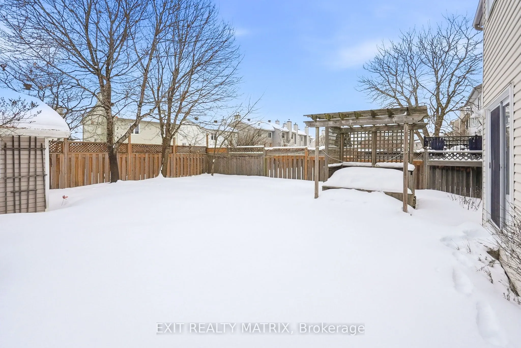 727 Brome Crescent