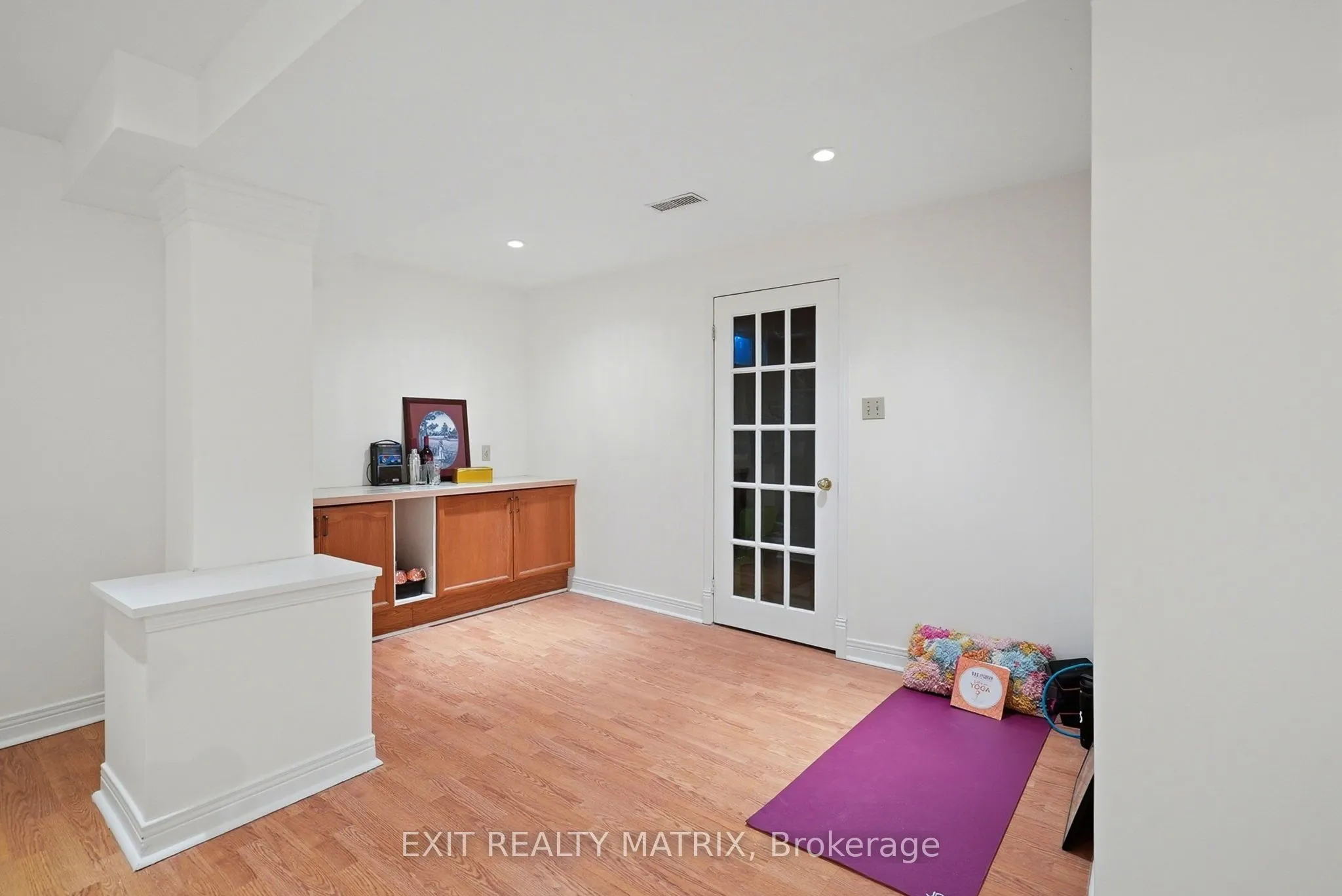 727 Brome Crescent