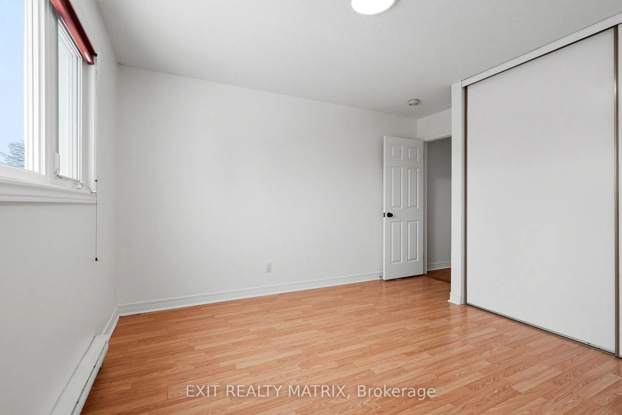 727 Brome Crescent