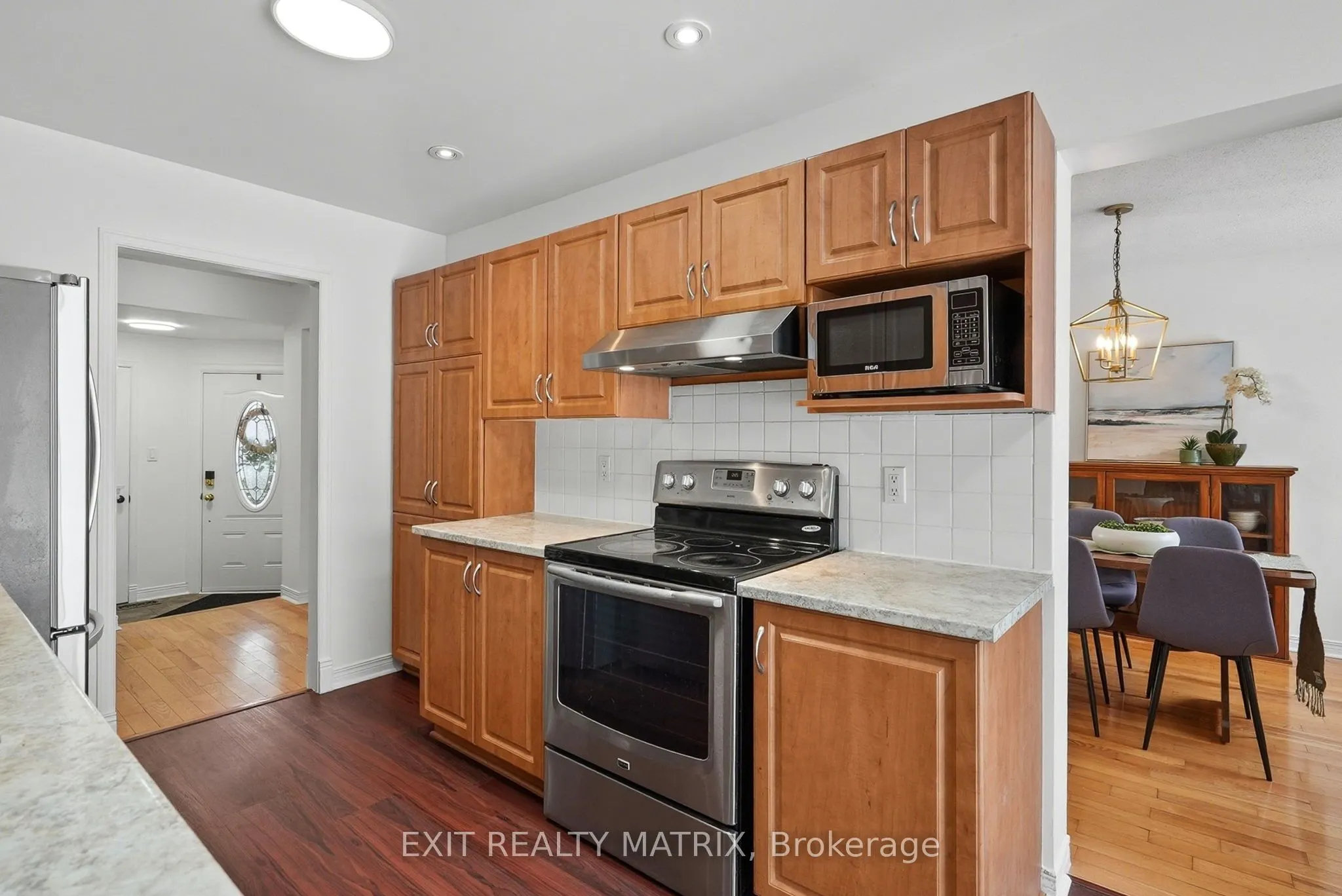 727 Brome Crescent