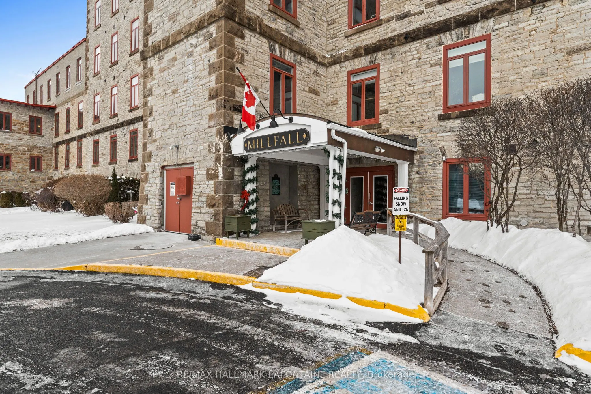 1 Rosamond Street E #107