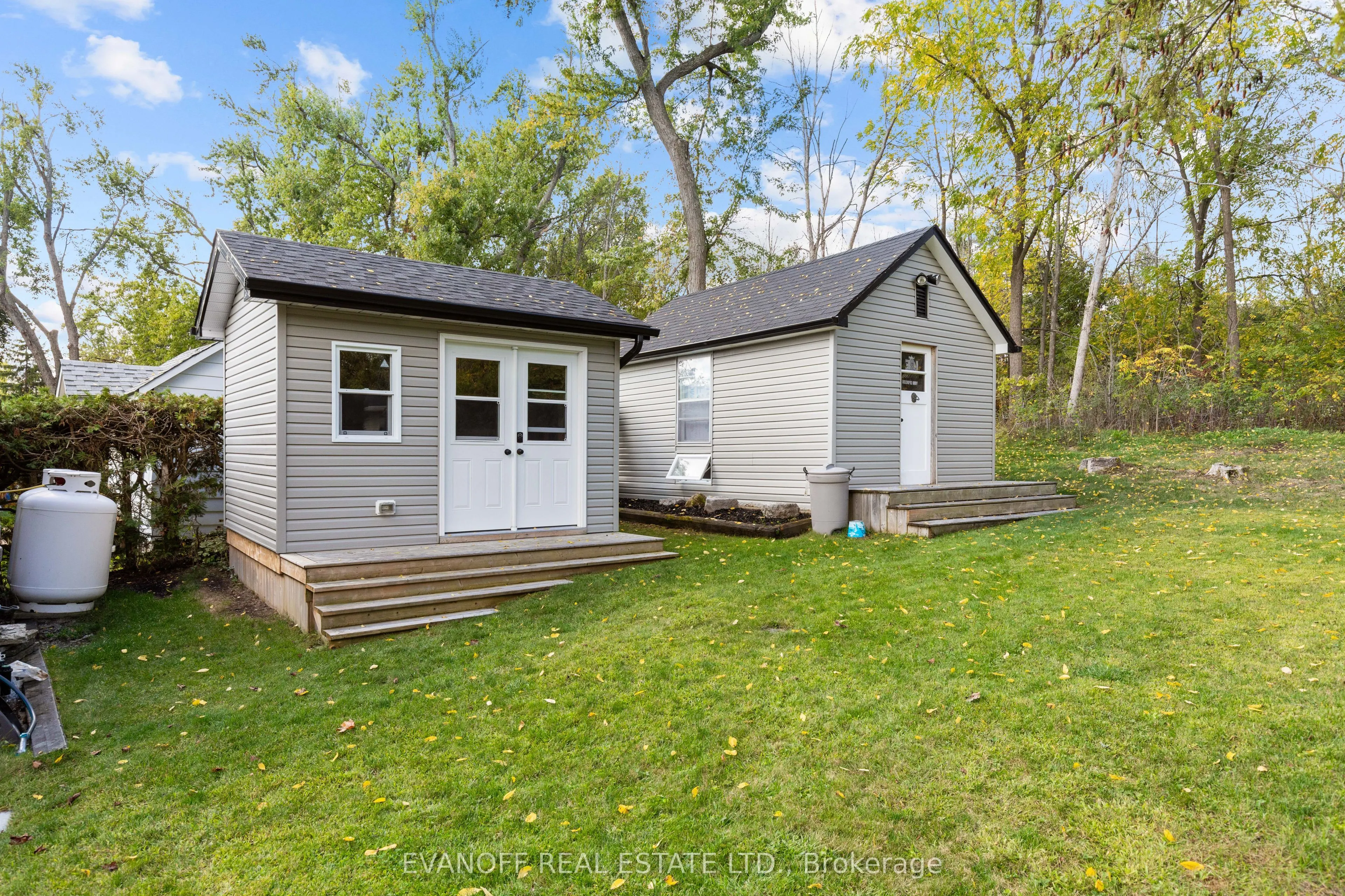 20 Lakeview Park Road