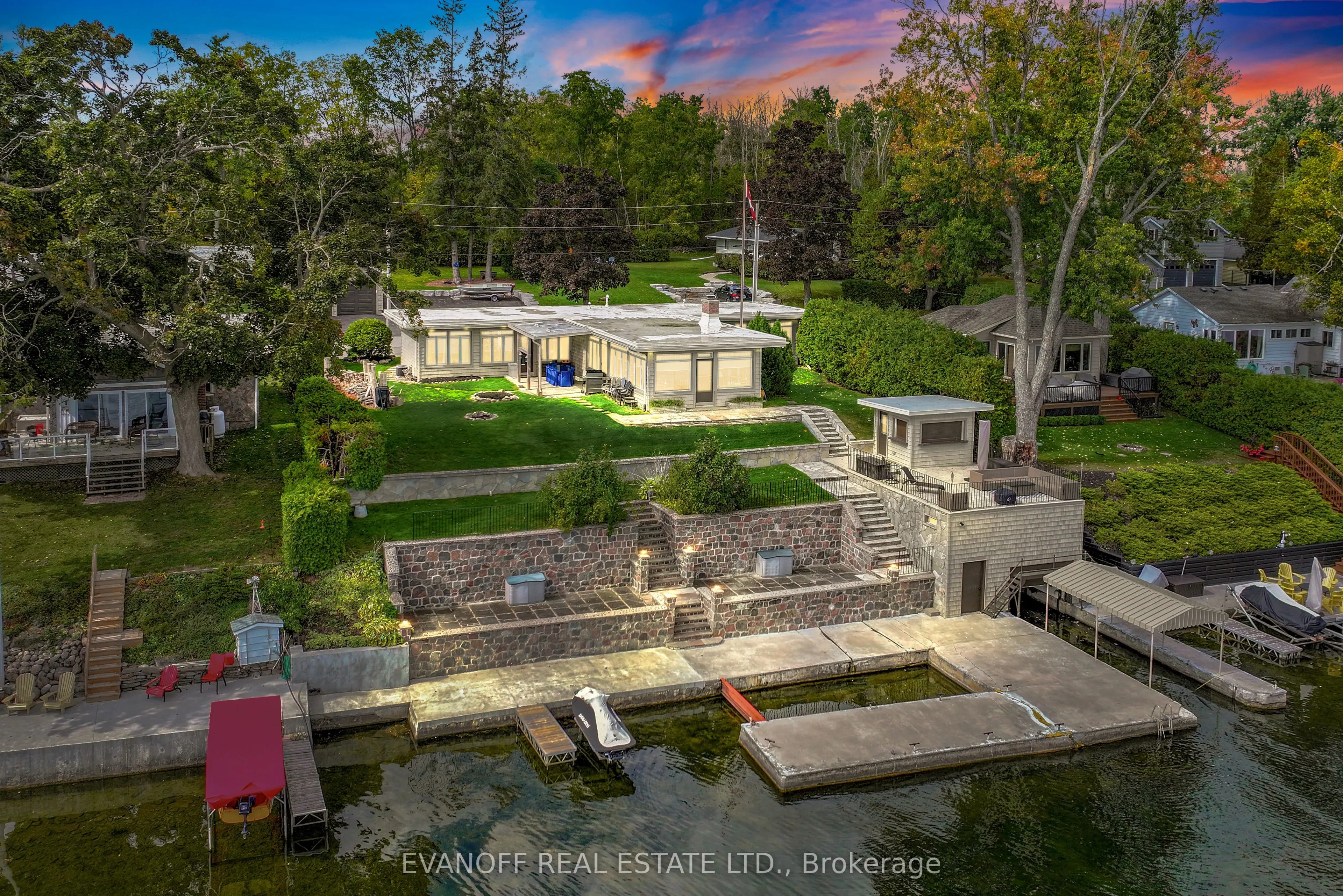 20 Lakeview Park Road