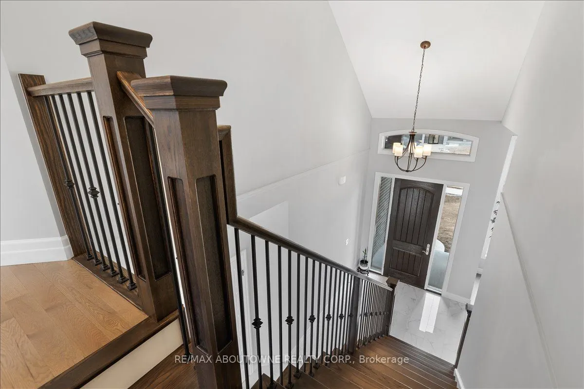21 Sycamore Drive N