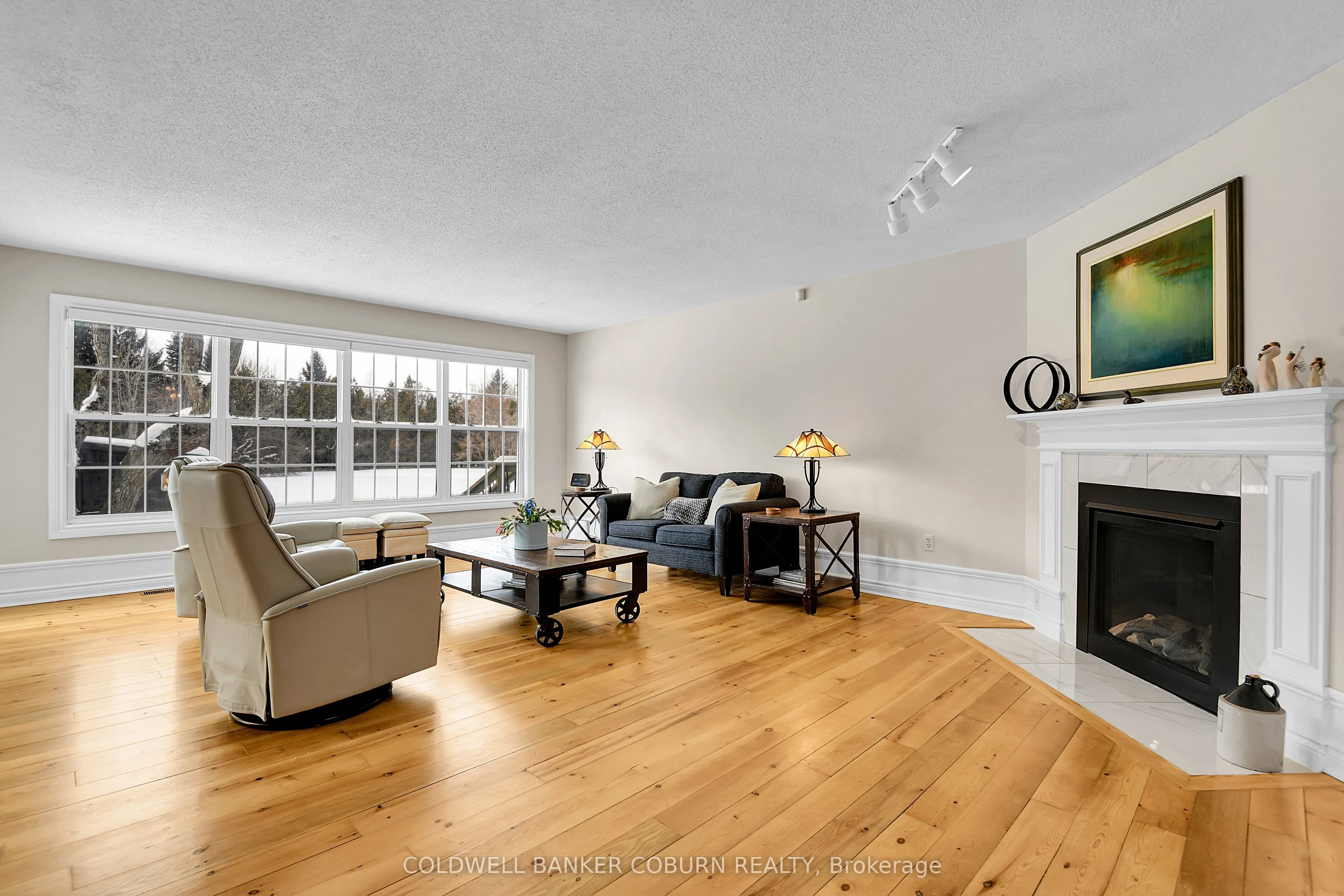 11 Kimberly Avenue