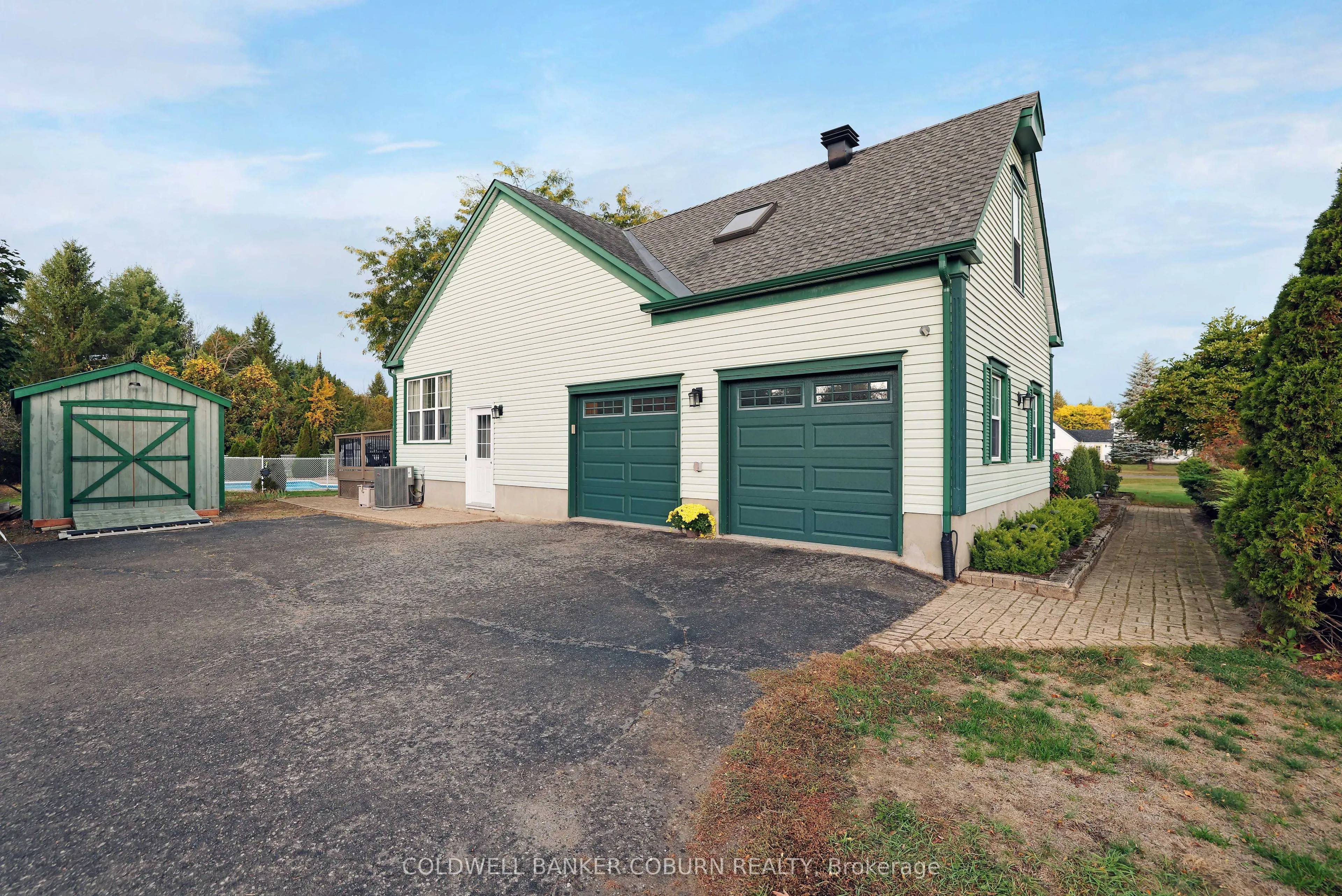 11 Kimberly Avenue