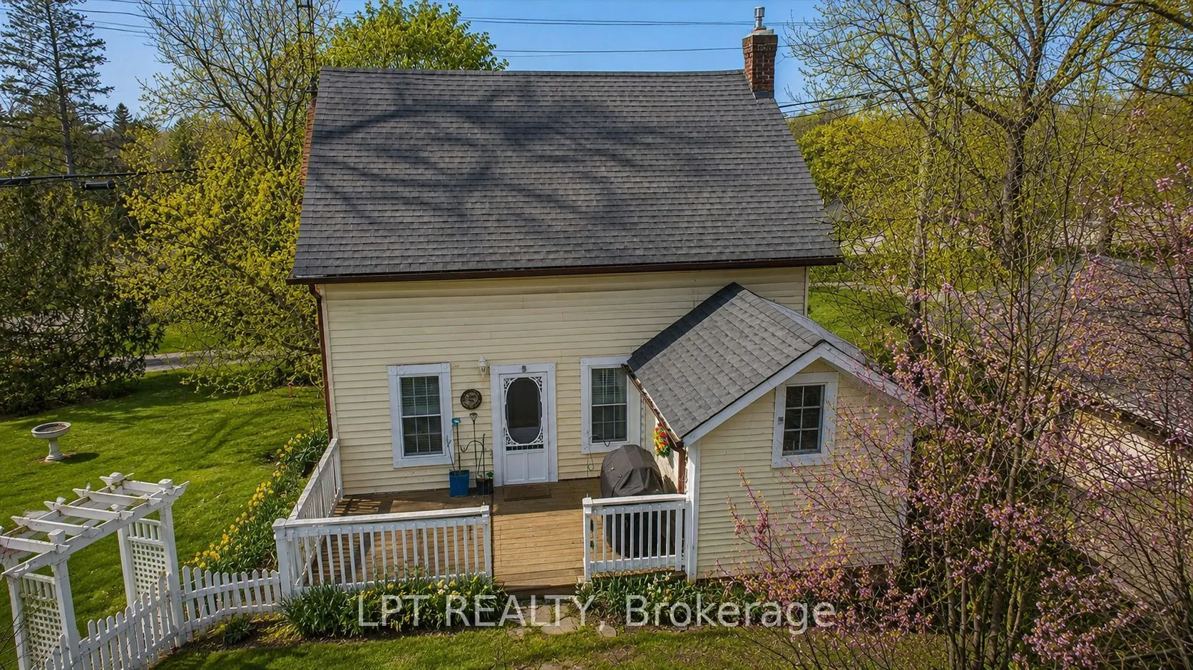 3472 Monck Road