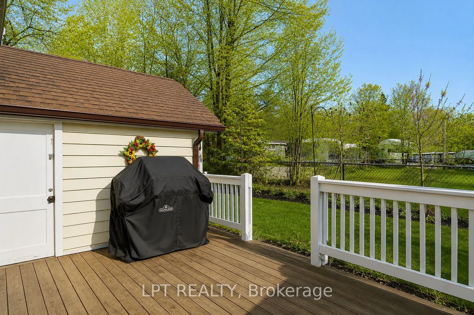 3472 Monck Road
