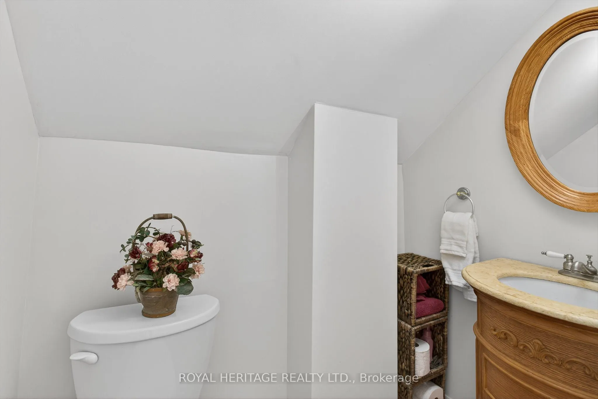 3472 Monck Road