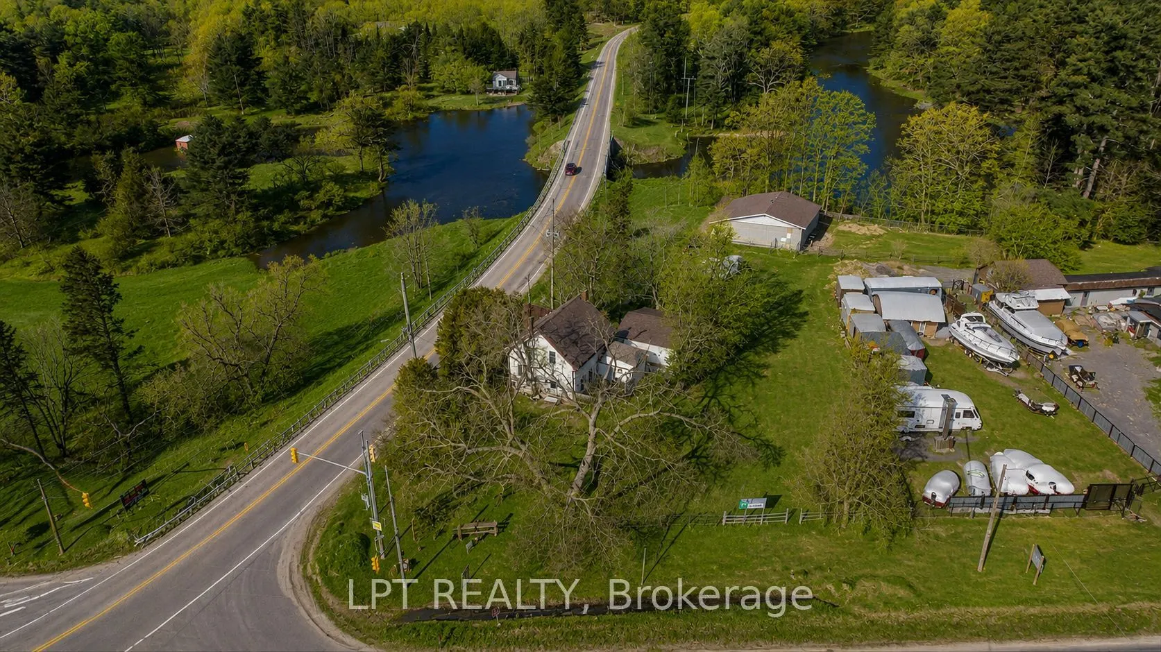 3472 Monck Road