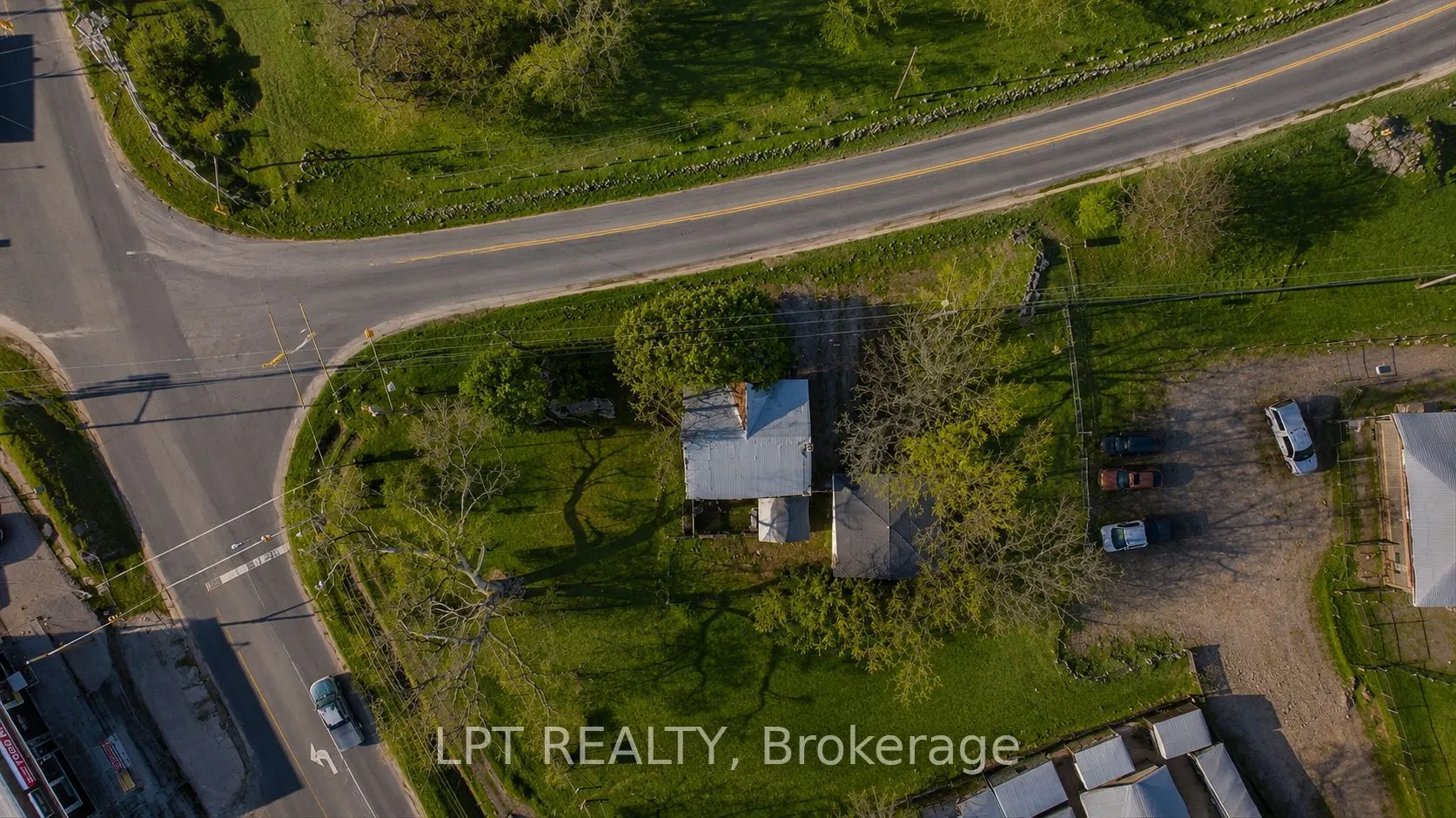 3472 Monck Road