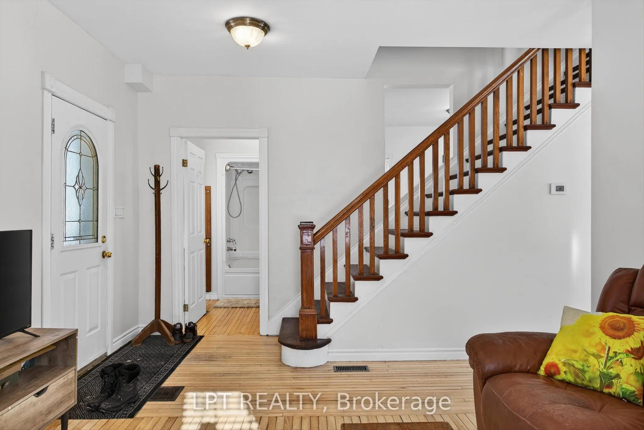 3472 Monck Road