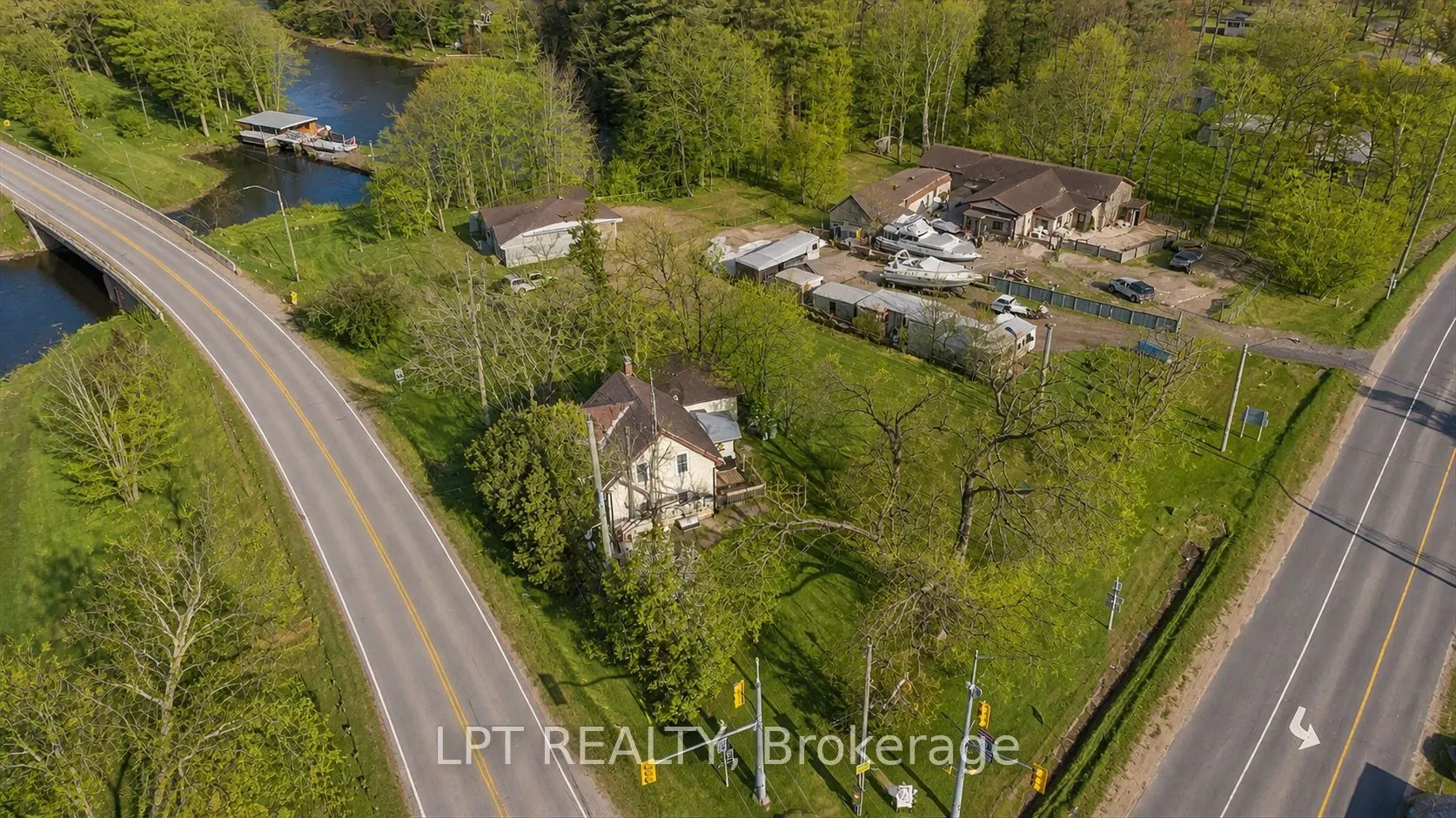 3472 Monck Road