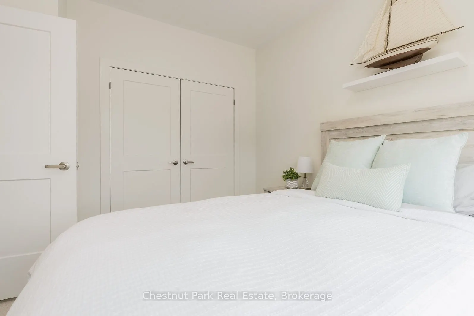 161 Hawthorn Crescent #33