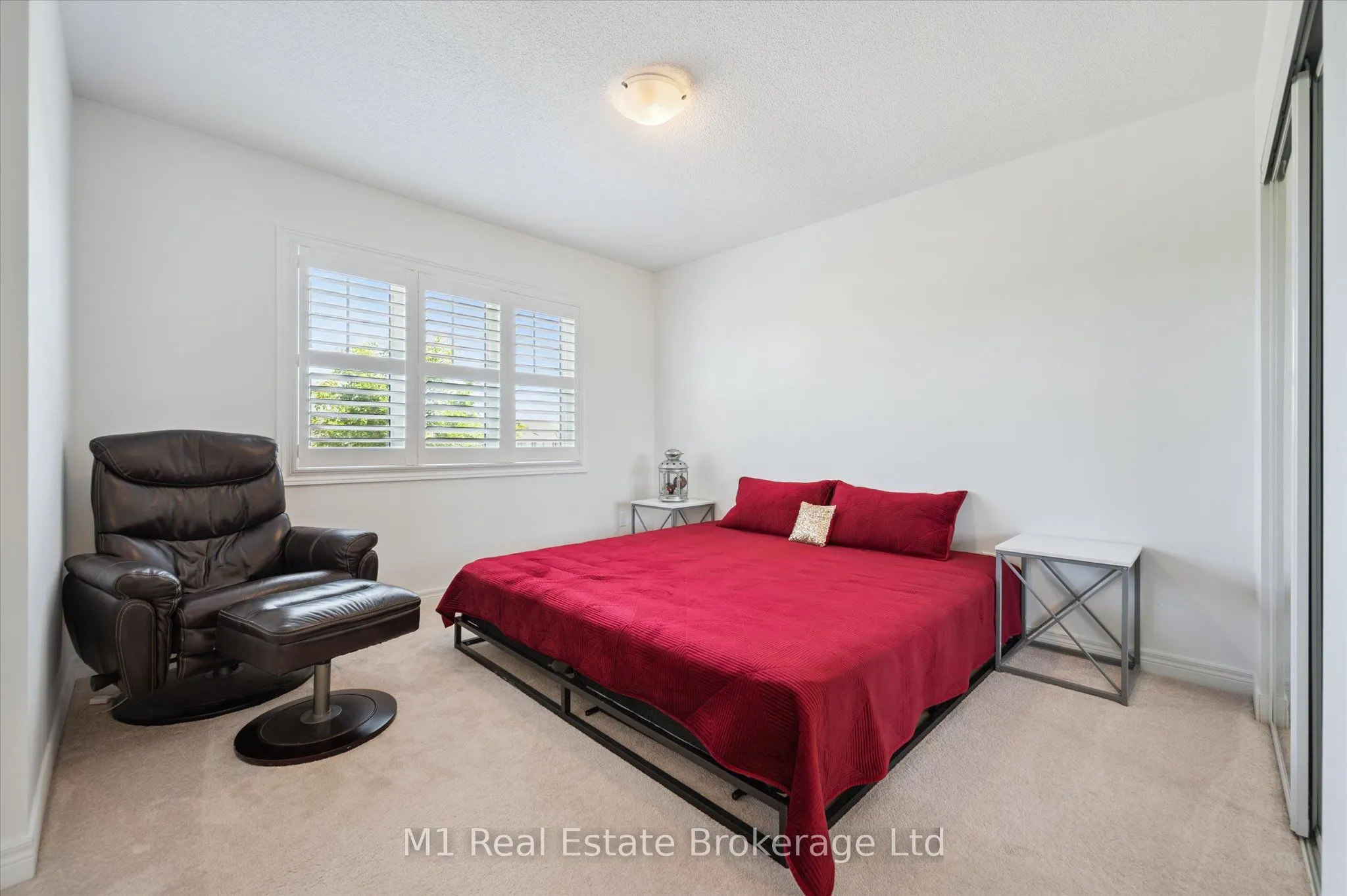 19 Findlay Way